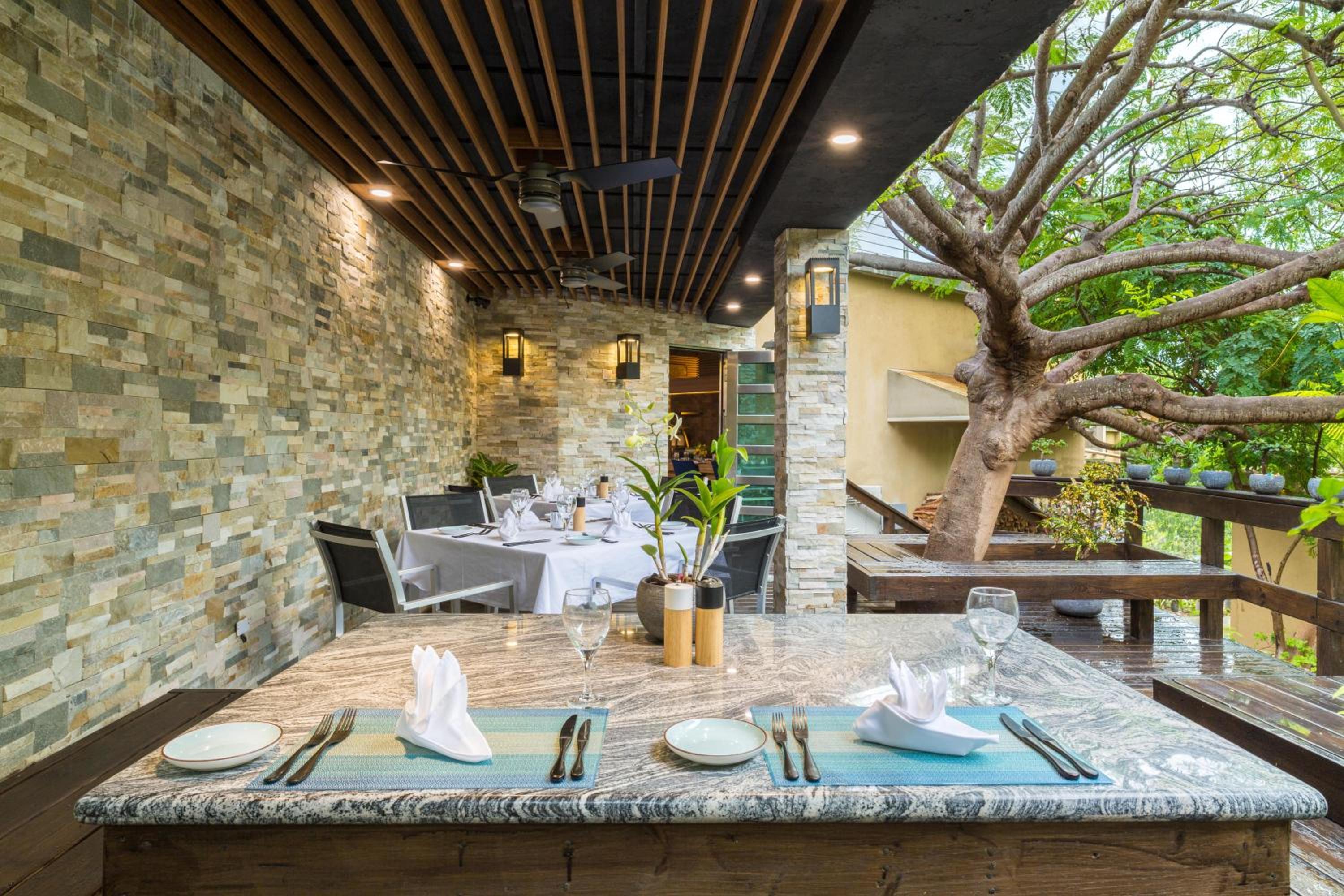 Kokomo Botanical Resort - Caribbean Family Cottages