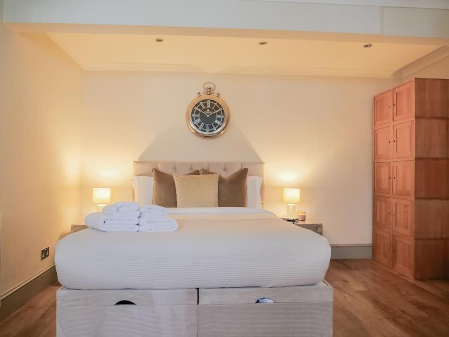 Stylish retreat in the heart of Notting Hill view 4