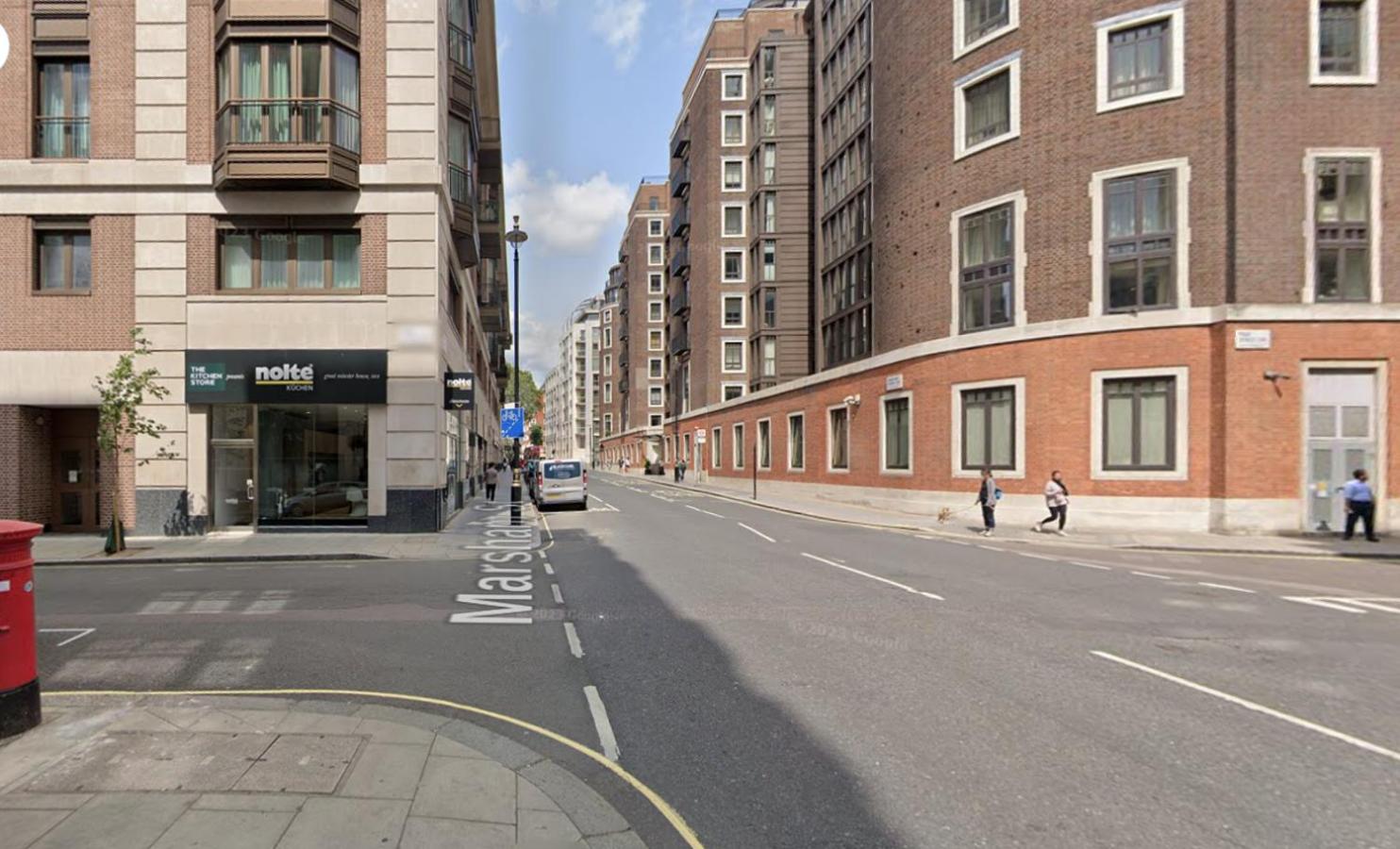 Westminster 2 bed 2 bath apartment with Air-Con