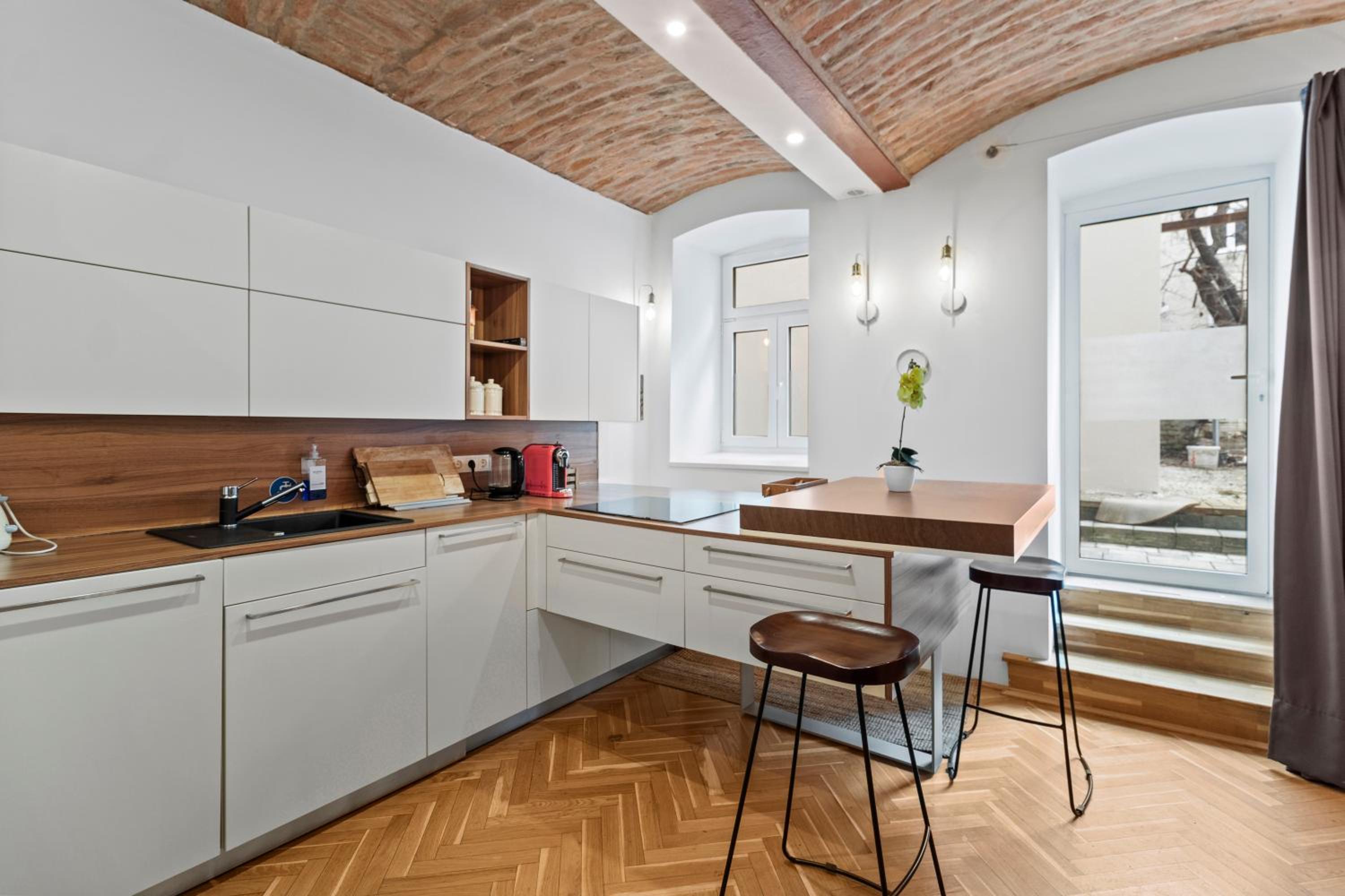 FarawayHomes Studio Vienna #B2