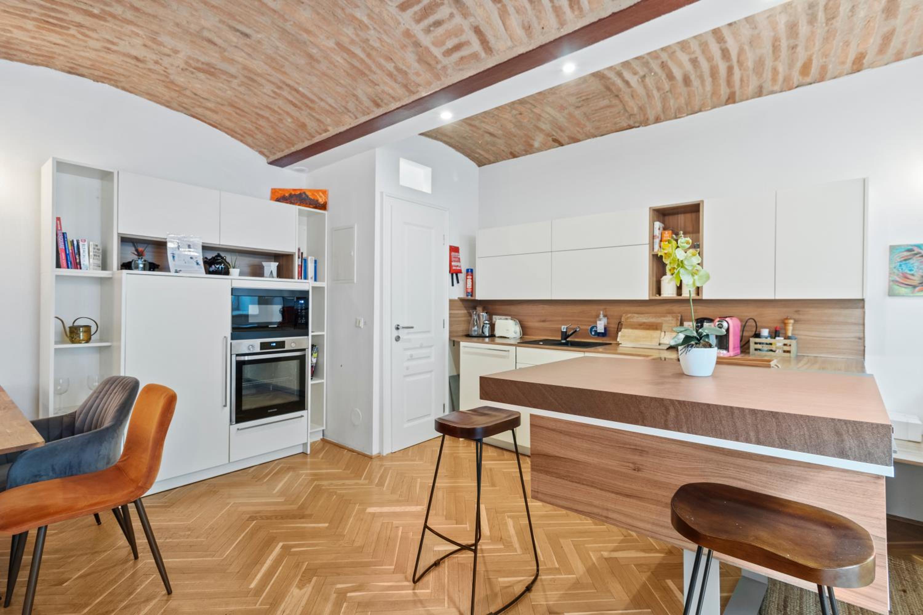 FarawayHomes Studio Vienna #B2