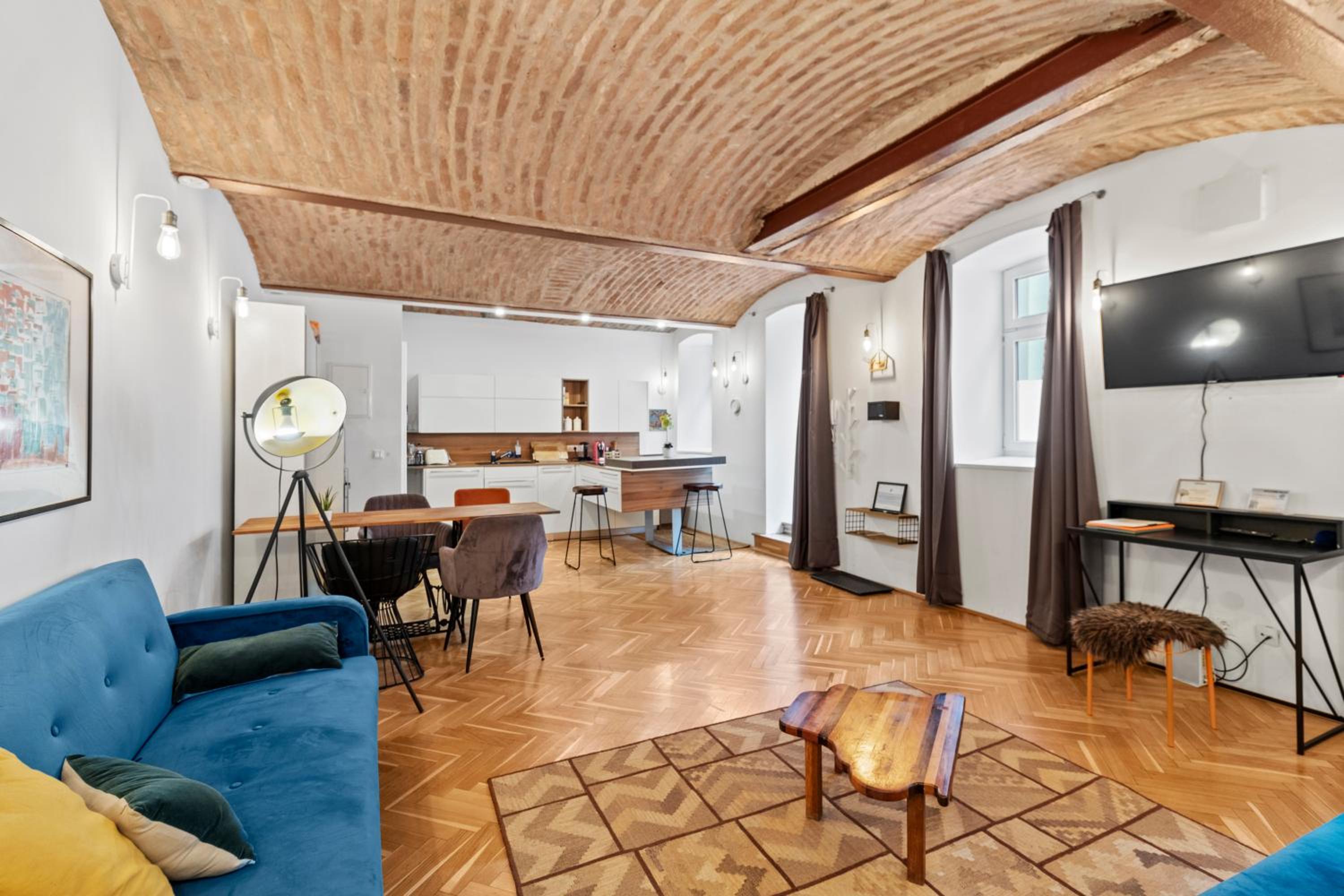 FarawayHomes Studio Vienna #B2