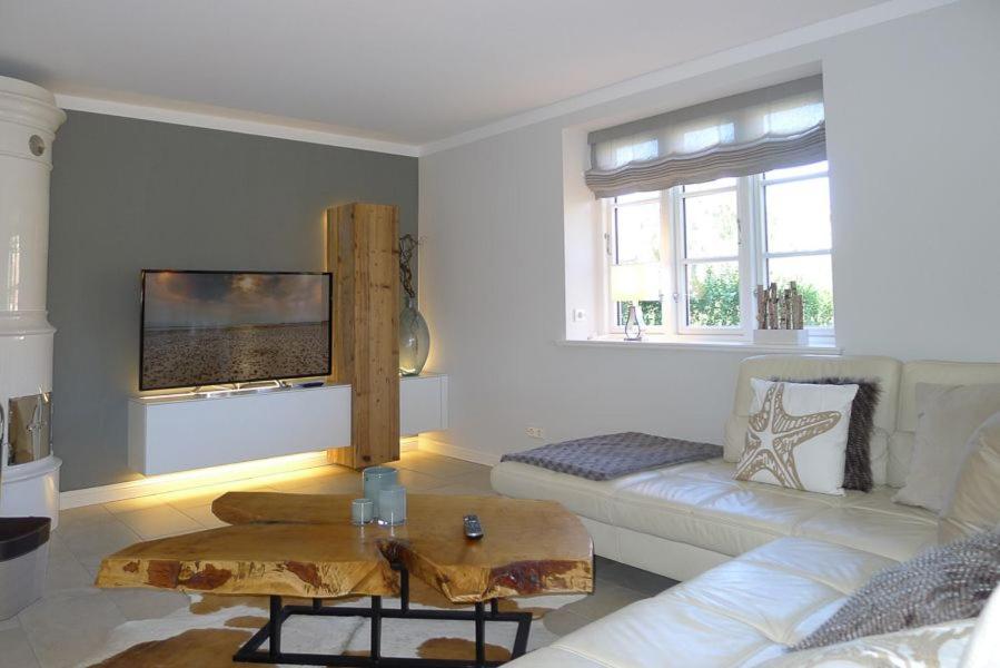 Haus Lee-Ray view 2
