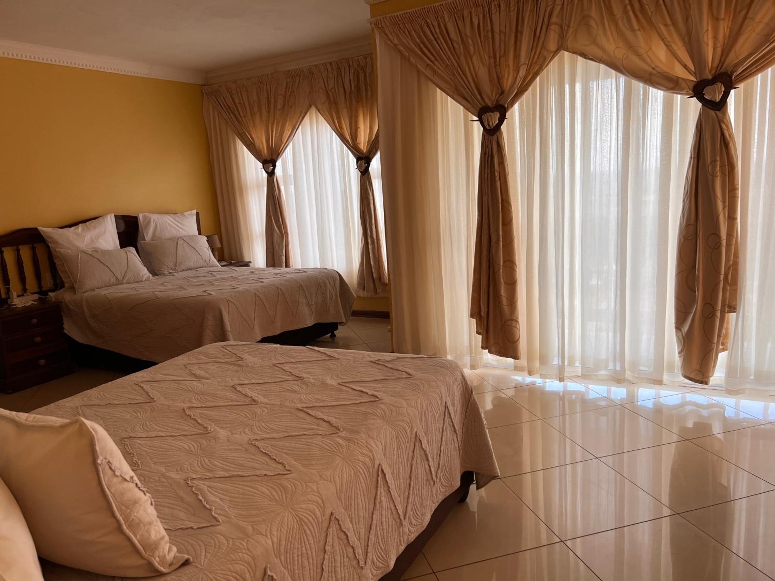 Crocodile Rock Self-Catering Accommodation