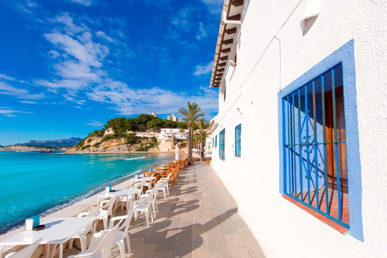 Bungalow Steps from Moraira