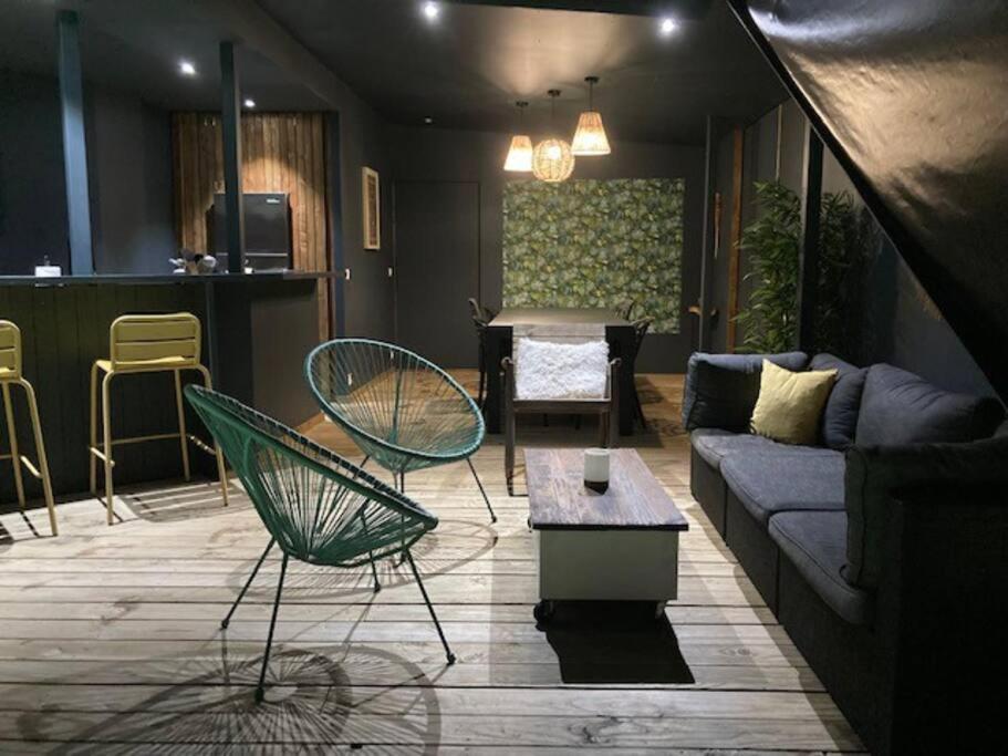 lounge