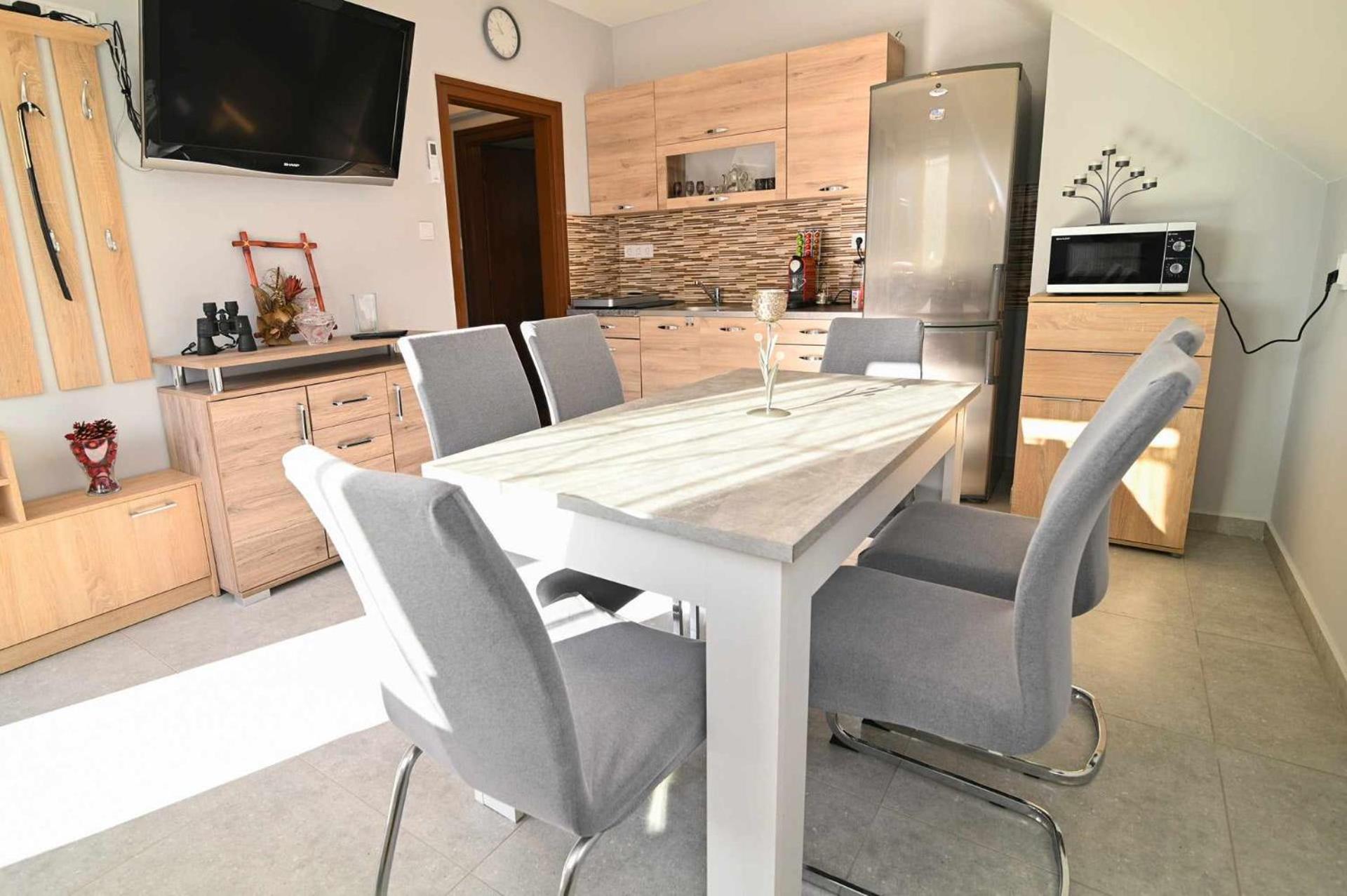Vár-Lak Apartman view 3