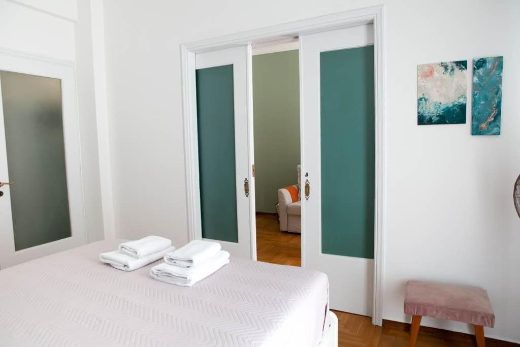 Artistic Acropolis apartment photo 3