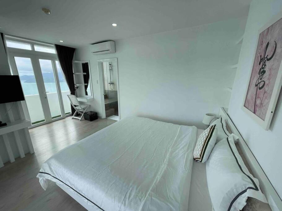 Holi Ocean Vista Sky Villa