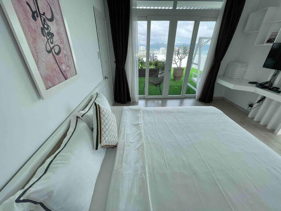 Holi Ocean Vista Sky Villa