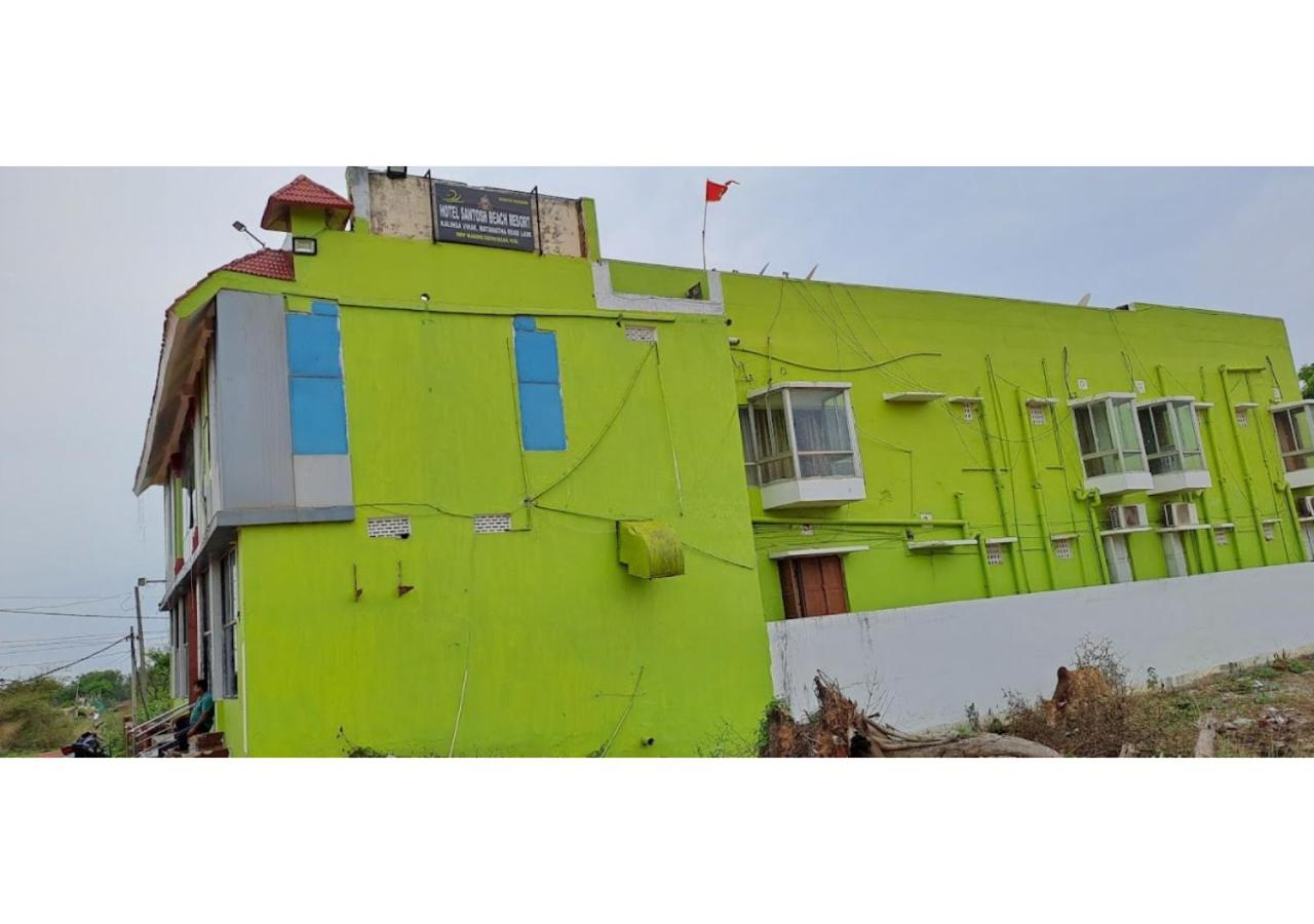 Hotel Santosh Beach Resorts,Puri view 2