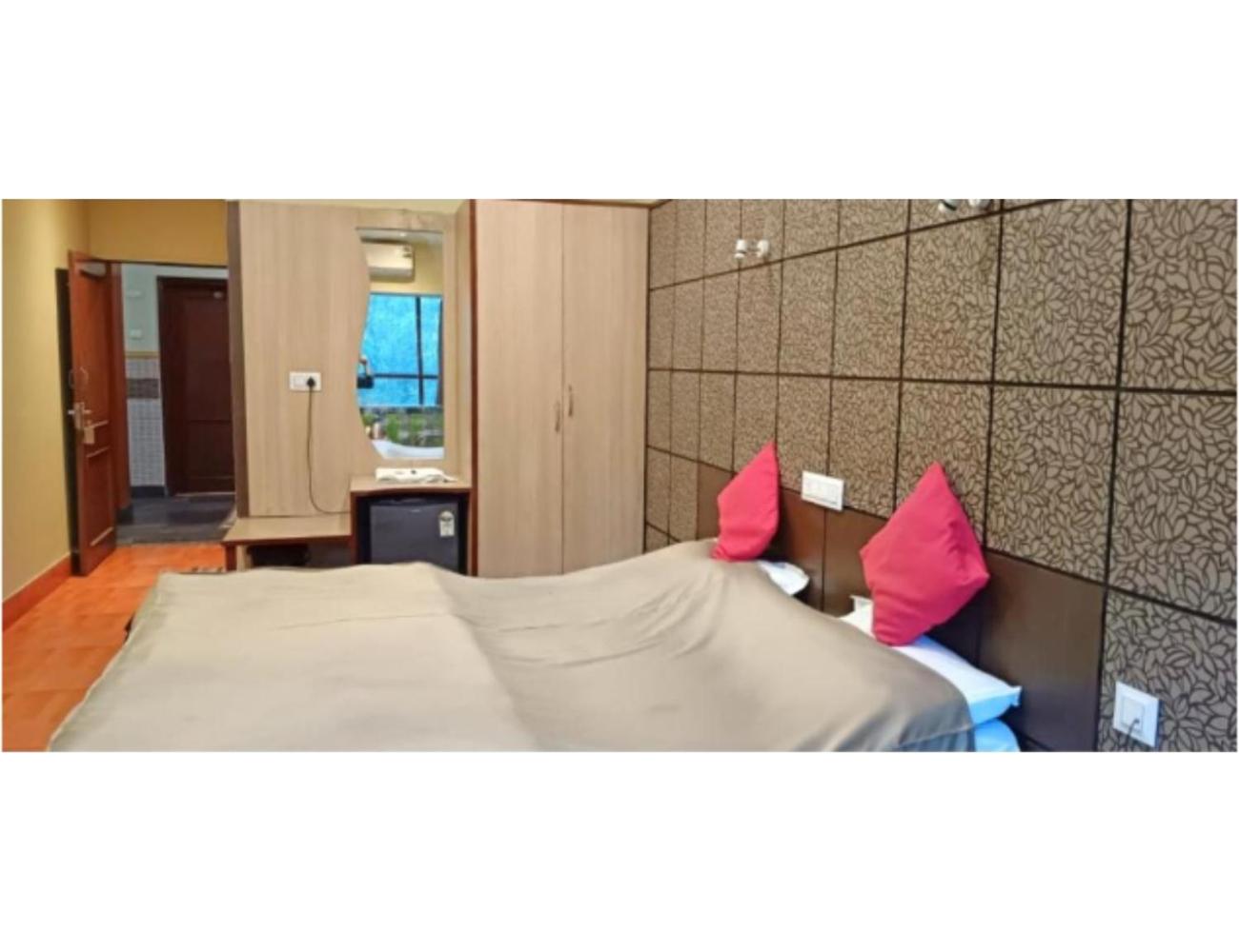 Hotel Hill Top, Bokaro view 4