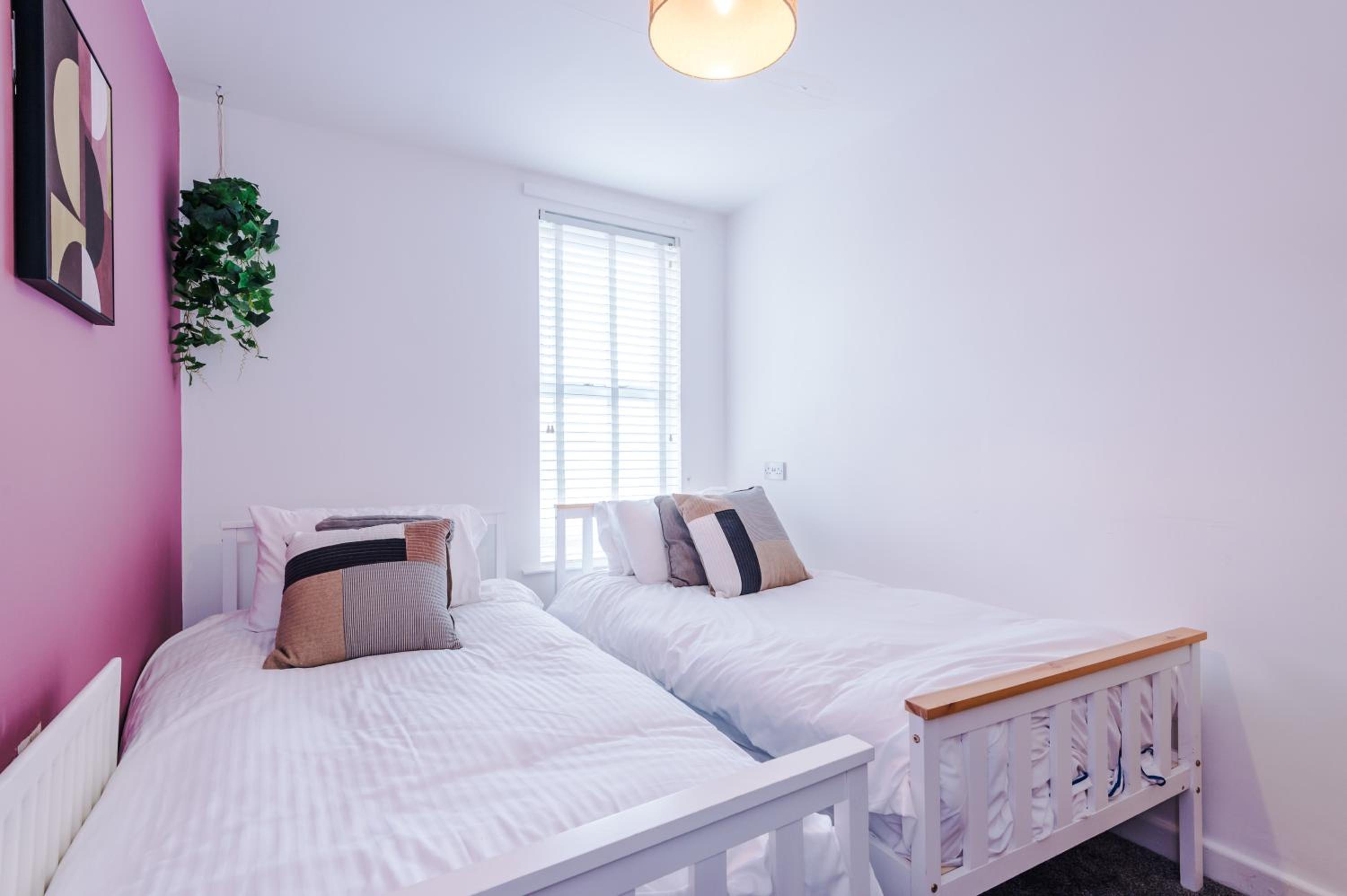 Large 7 bedroom town house in Chester City Centre