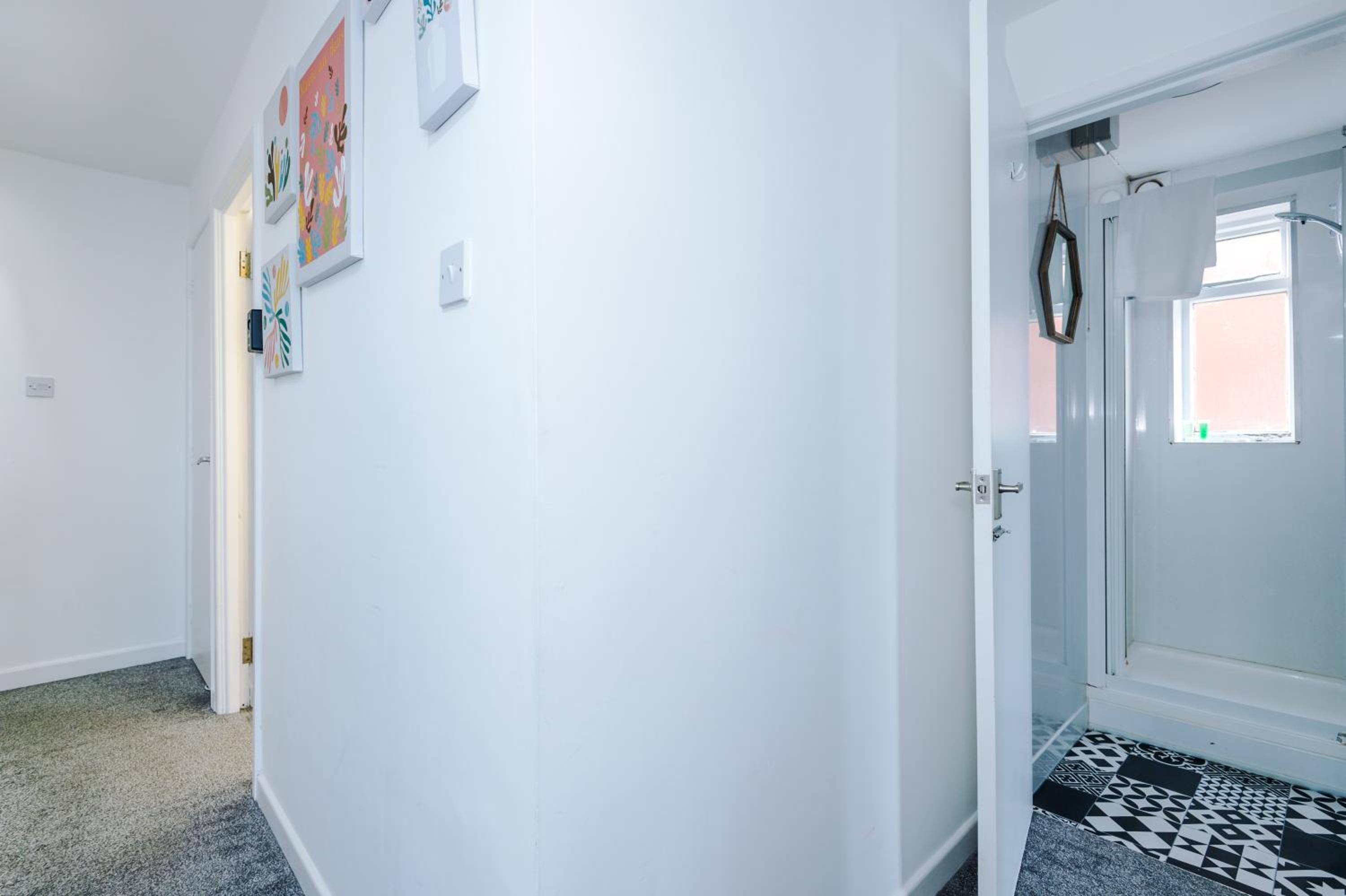 Large 7 bedroom town house in Chester City Centre