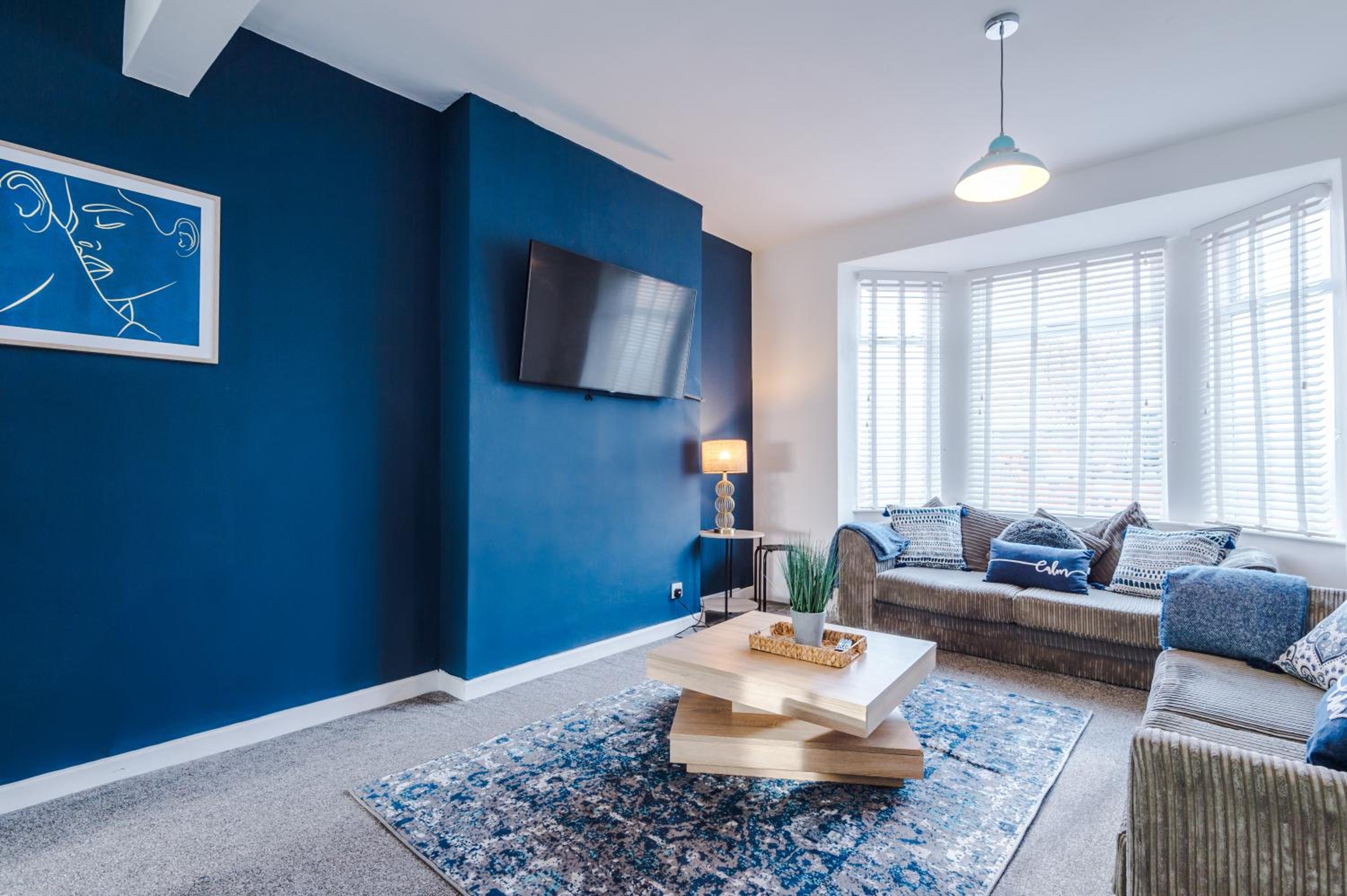 Large 7 bedroom town house in Chester City Centre