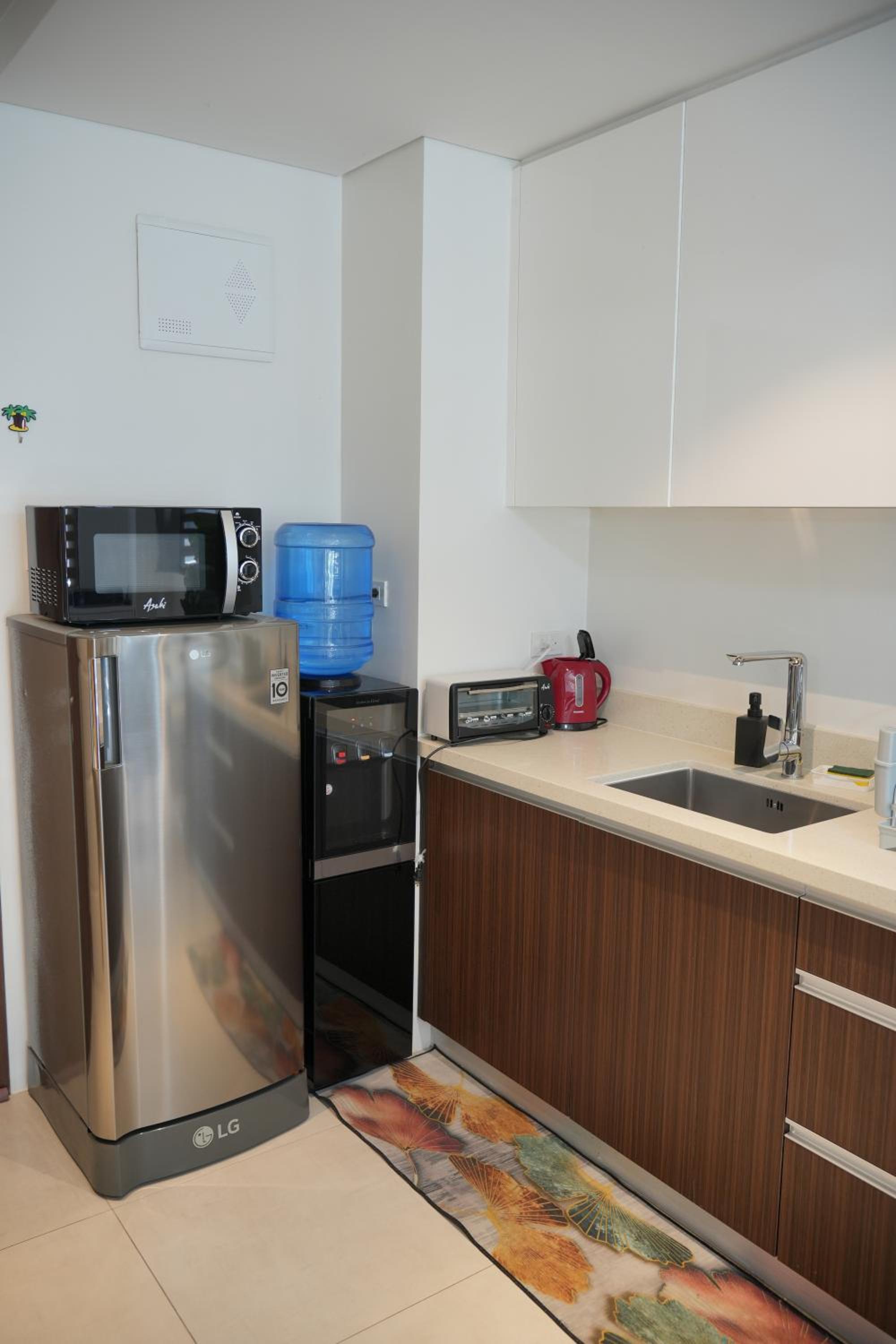 Studio for 5 at Tambuli Residences Garden View by Dominik Studio Apartment with Pool Access & Balcony in Mactan