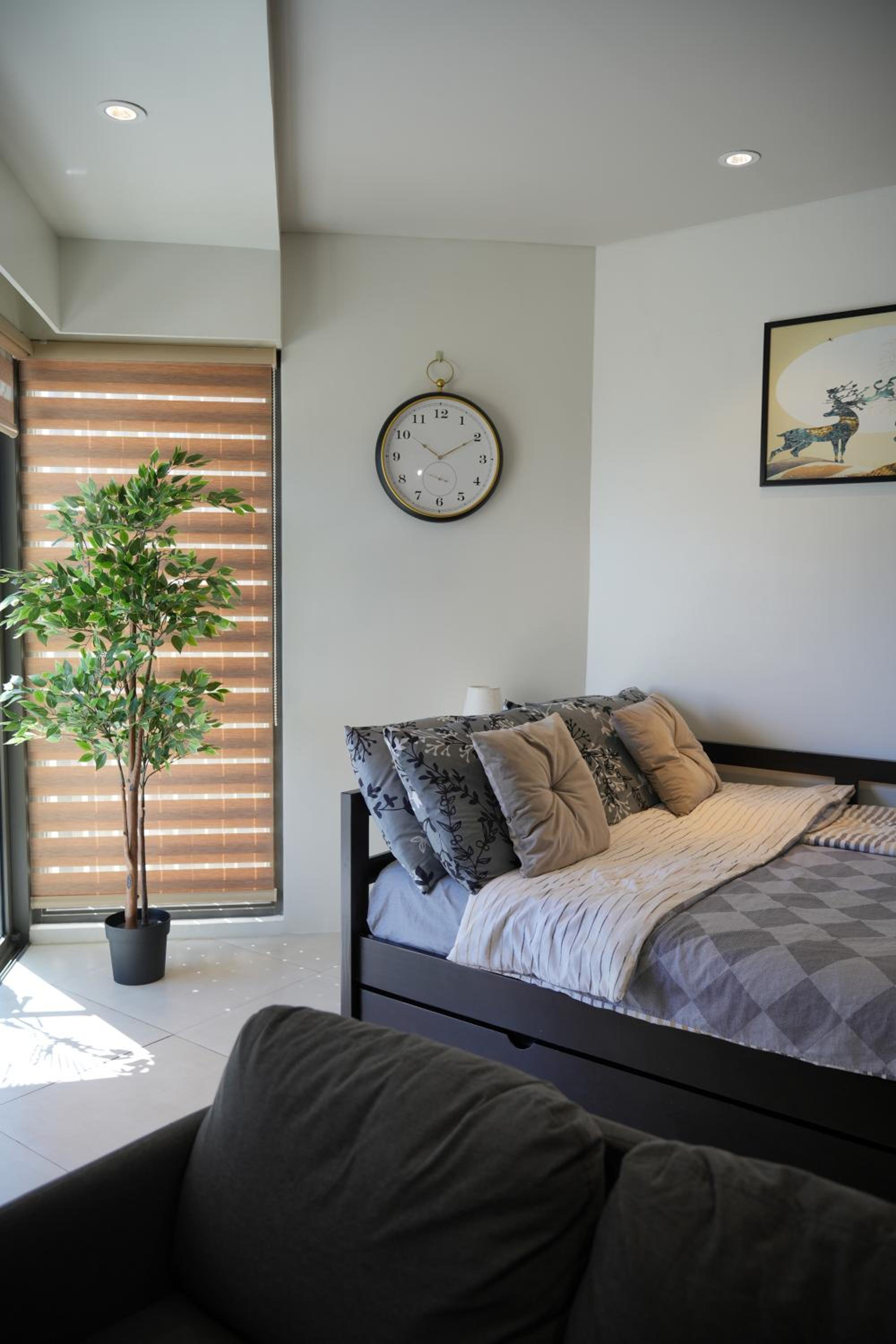 Studio for 5 at Tambuli Residences Garden View by Dominik Studio Apartment with Pool Access & Balcony in Mactan