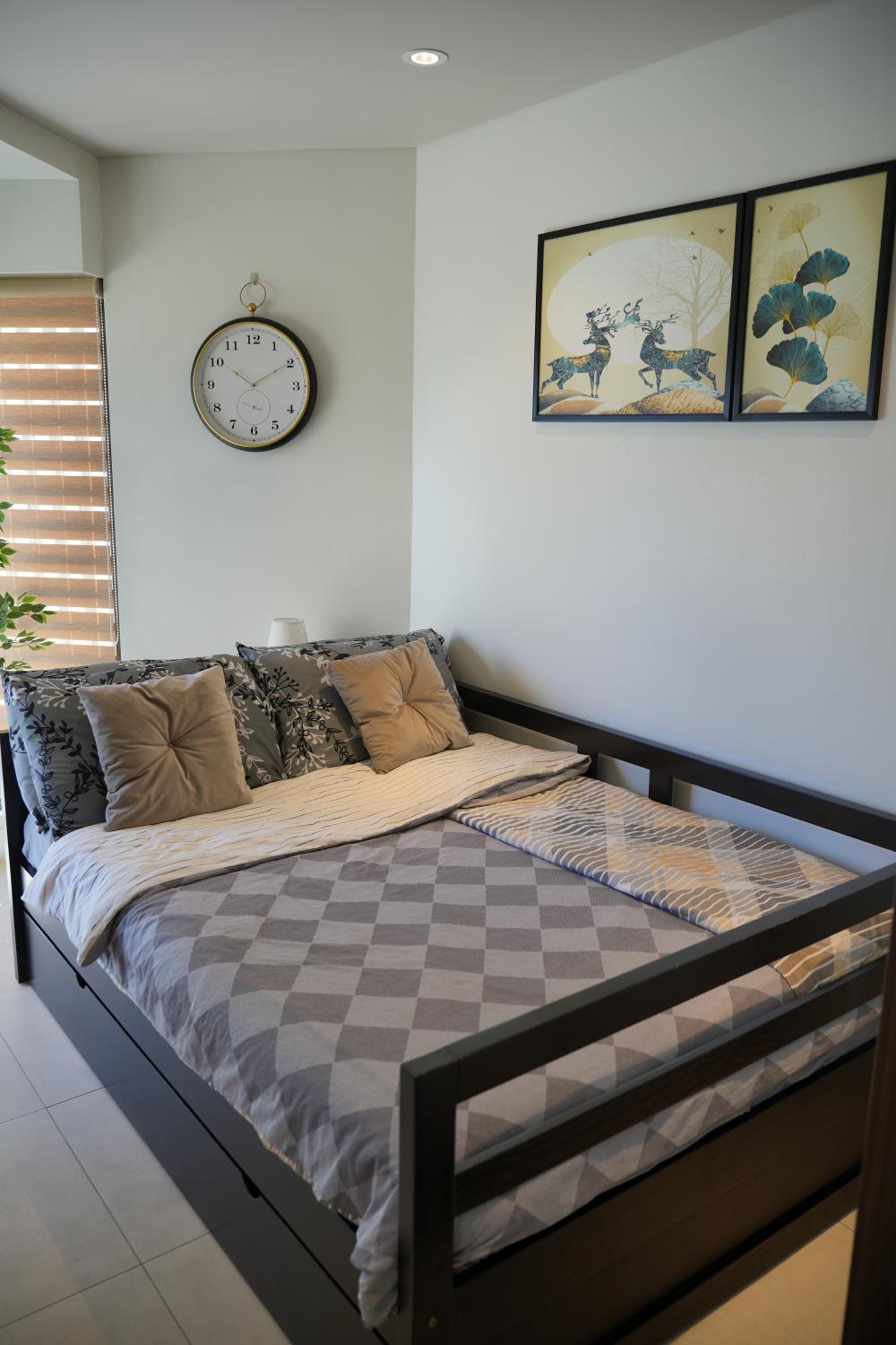 Studio for 5 at Tambuli Residences Garden View by Dominik Studio Apartment with Pool Access & Balcony in Mactan