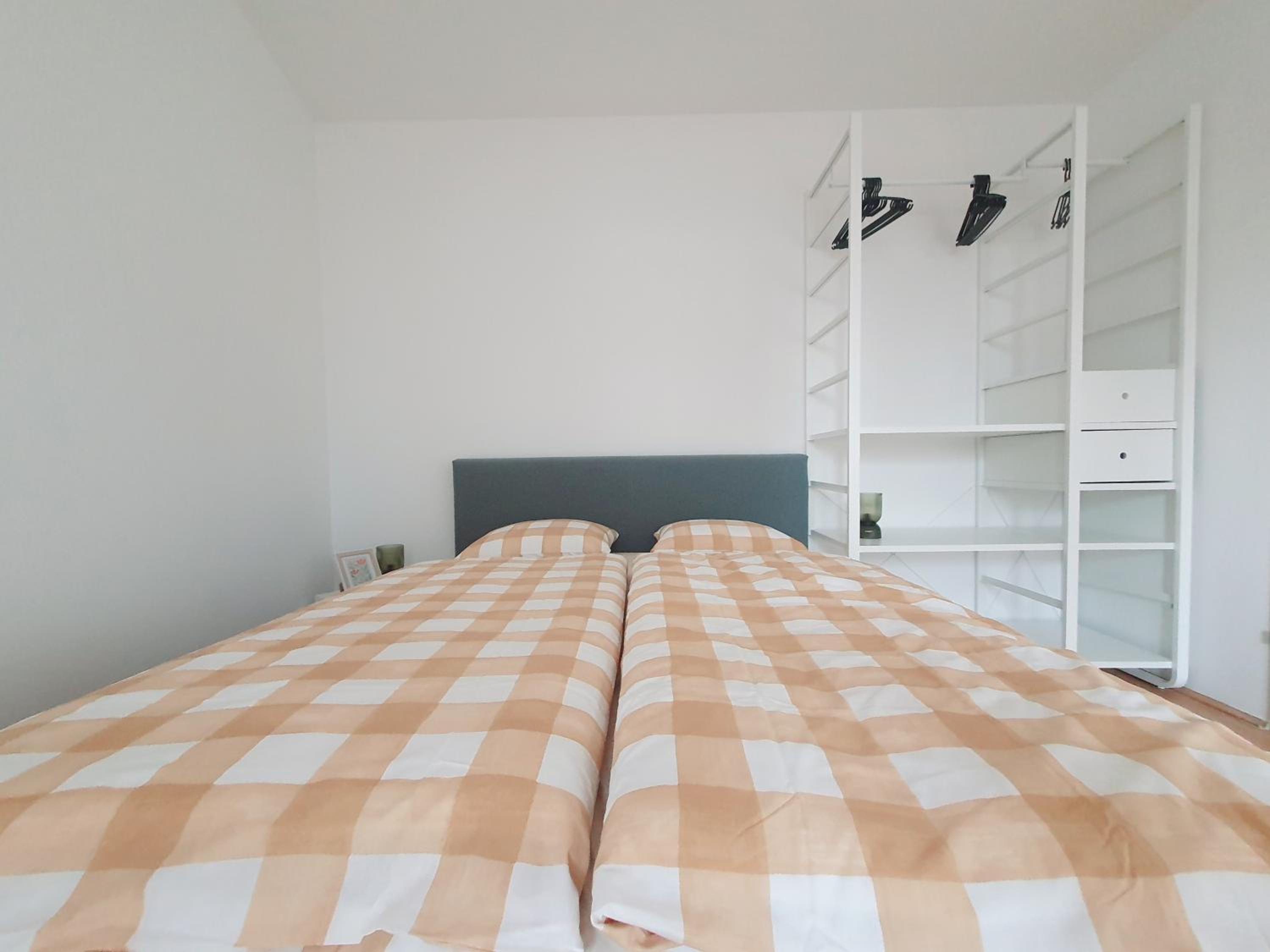 Near Lake One Bedroom Adorable Apartment