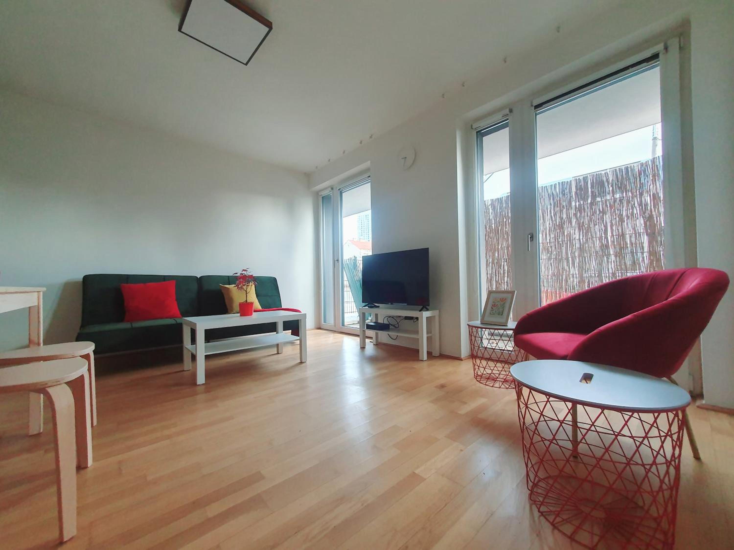Near Lake One Bedroom Adorable Apartment