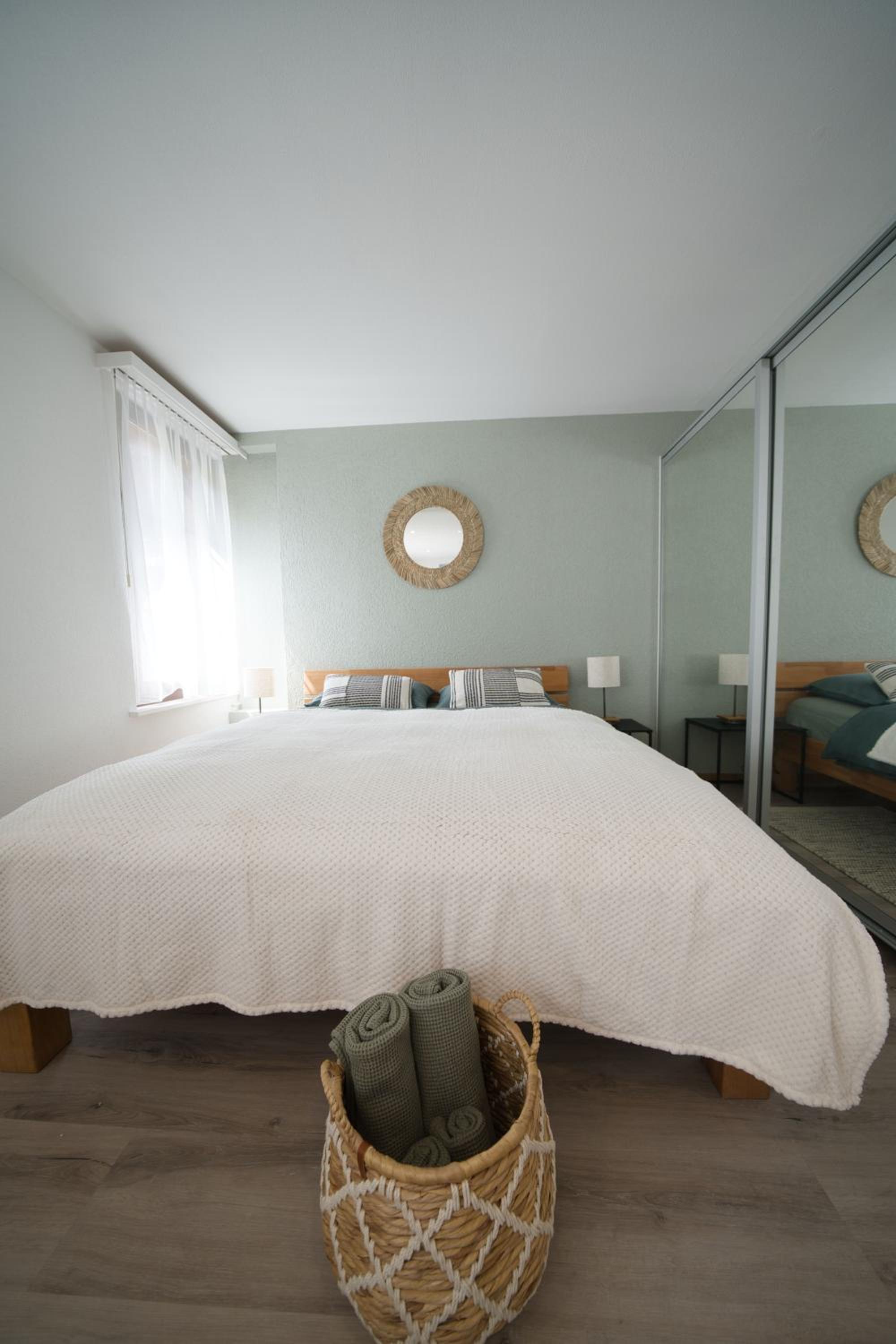 Bijou Studio with Ambiance near Lake