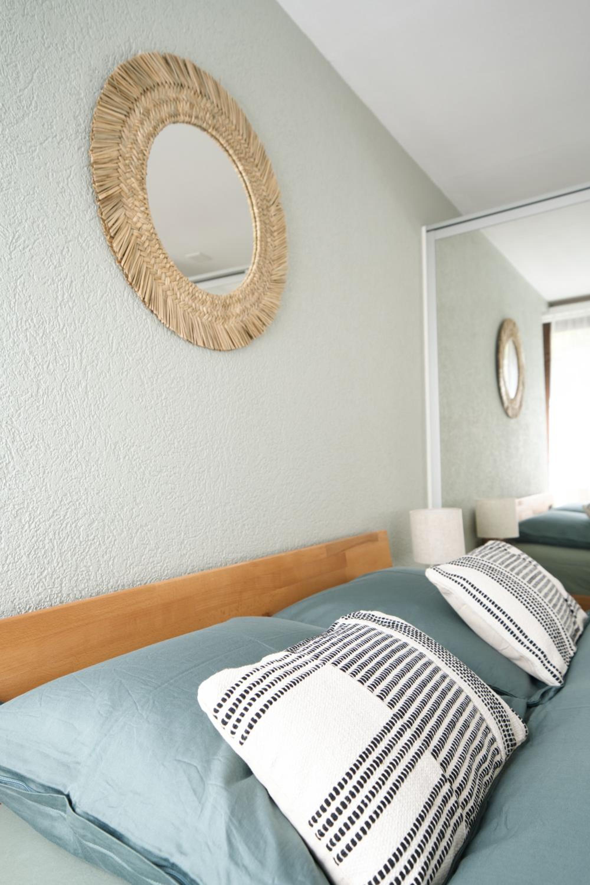 Bijou Studio with Ambiance near Lake