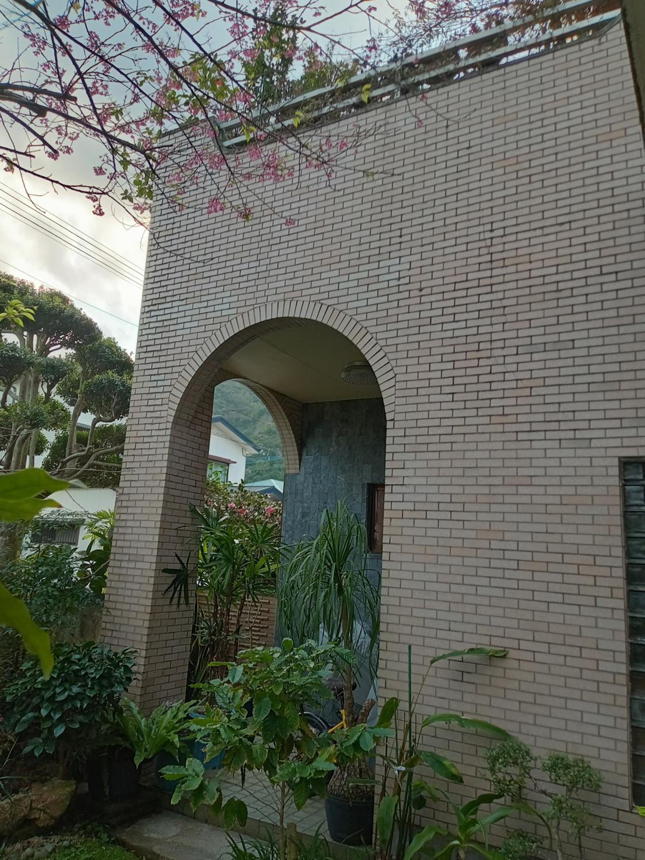 Nagahama House -奄美大島のテラス付一棟貸切-