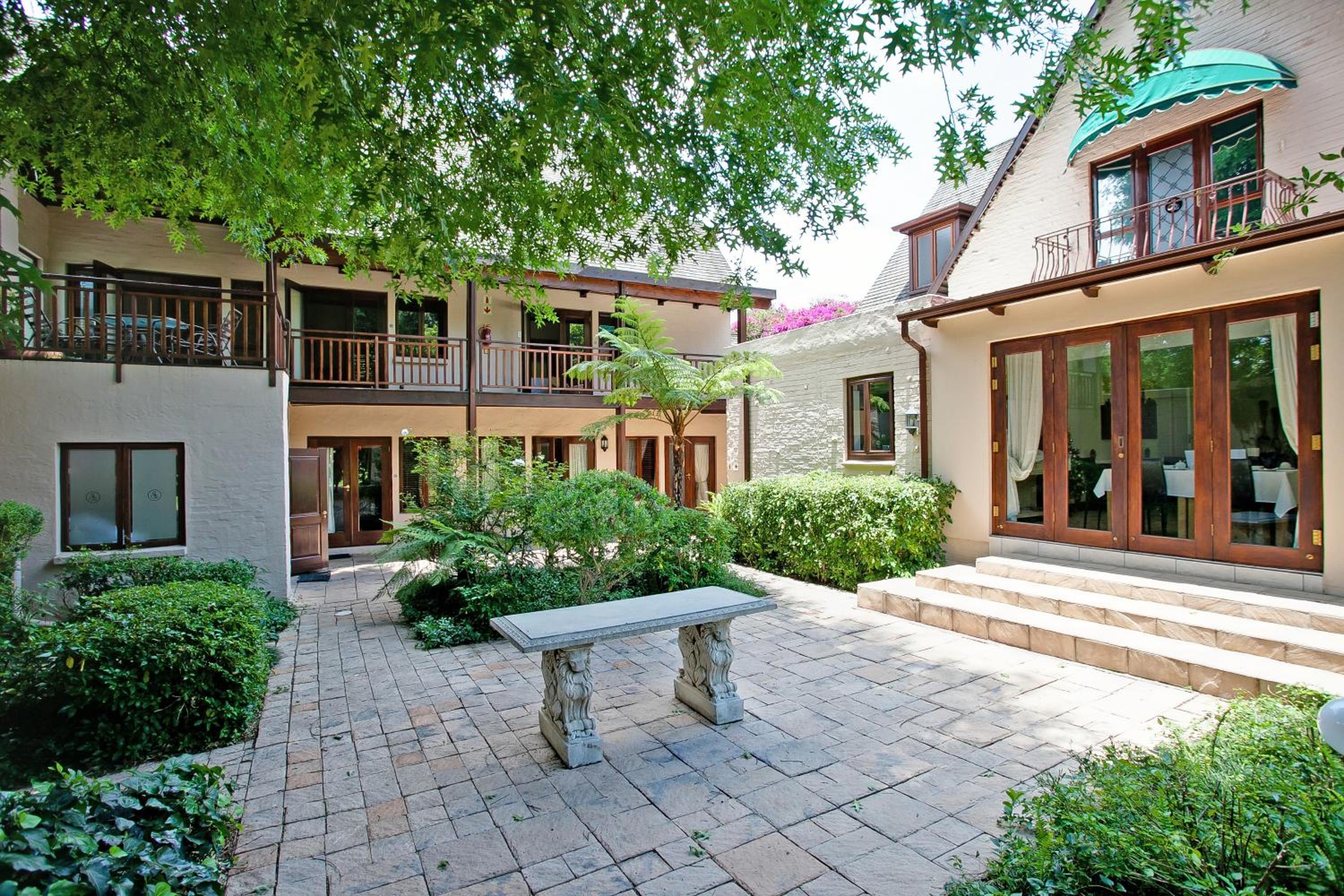 No 66 Sandton Lodge