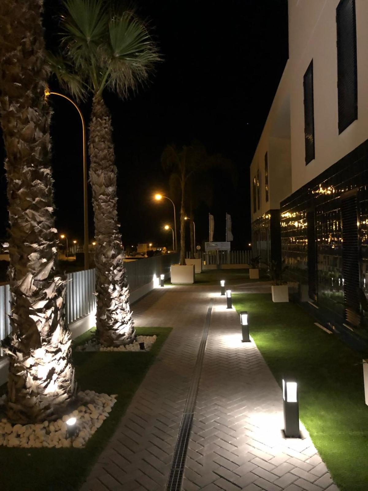 Palmview Poolside Heaven in Turquesa del Mar