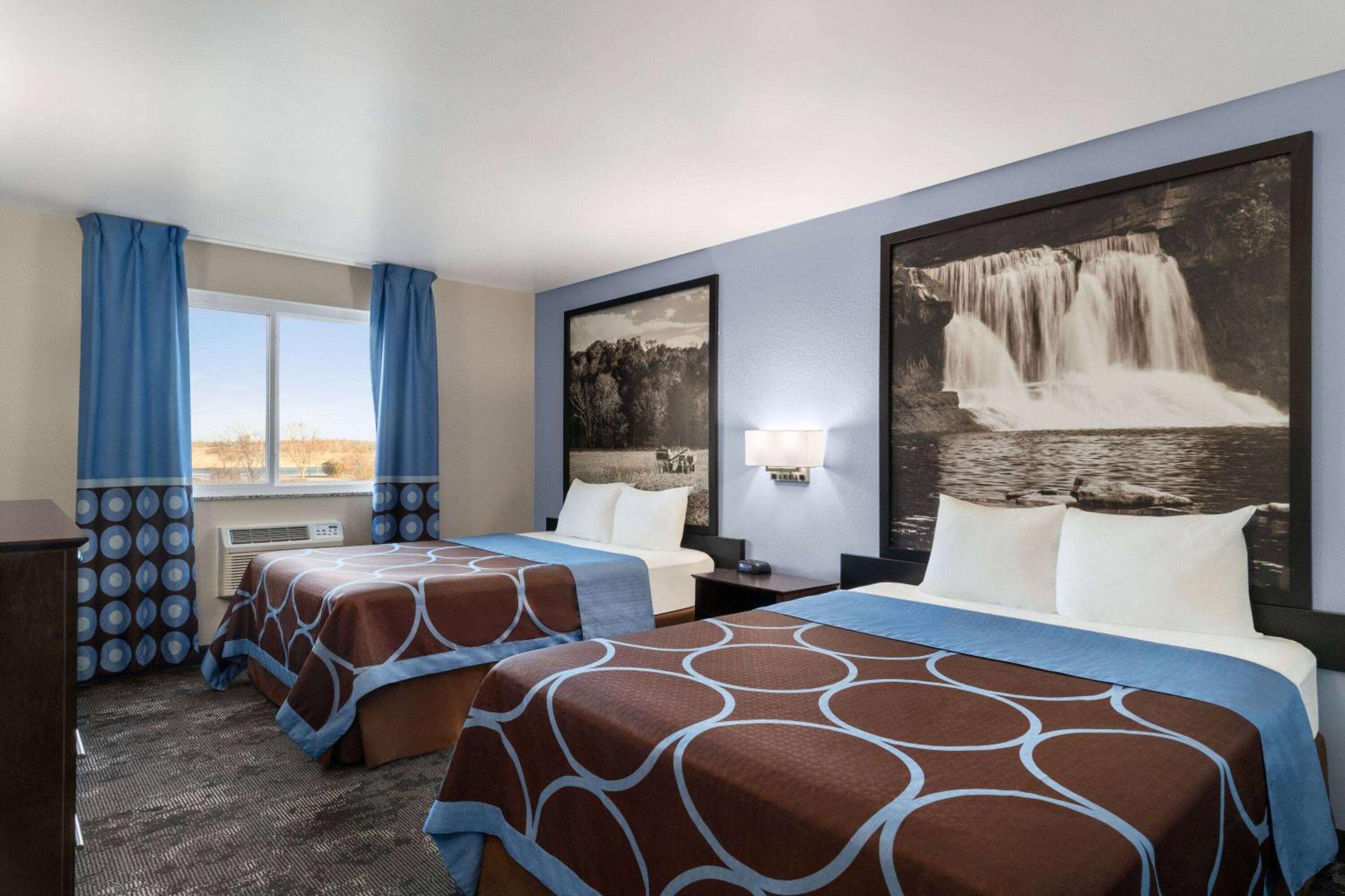 Columbus Vacations - Super 8 by Wyndham Columbus Edinburgh - Property Image 22