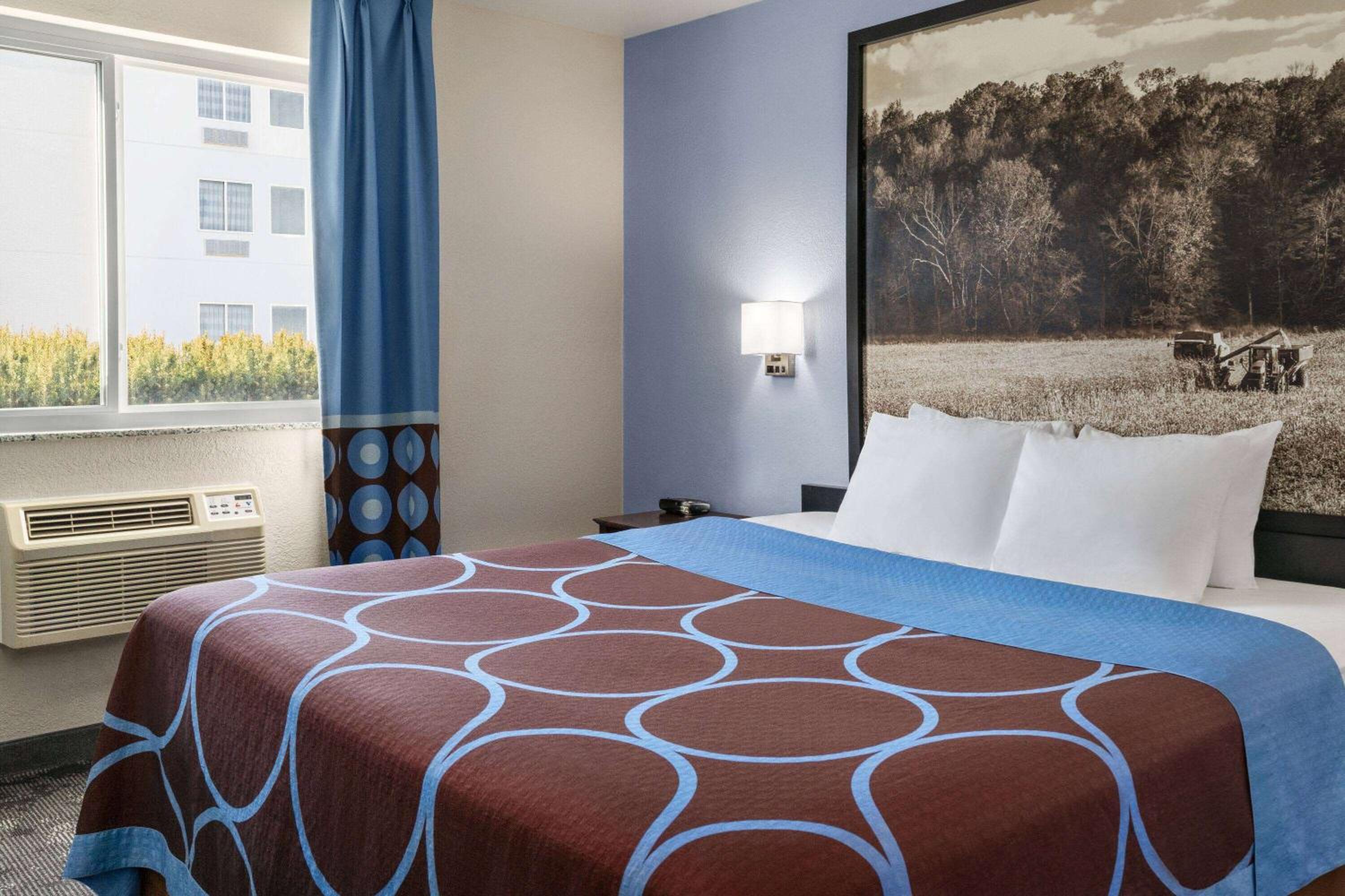 Columbus Vacations - Super 8 by Wyndham Columbus Edinburgh - Property Image 20