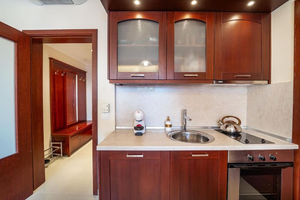 Ski Lift Delight Bansko Apartment