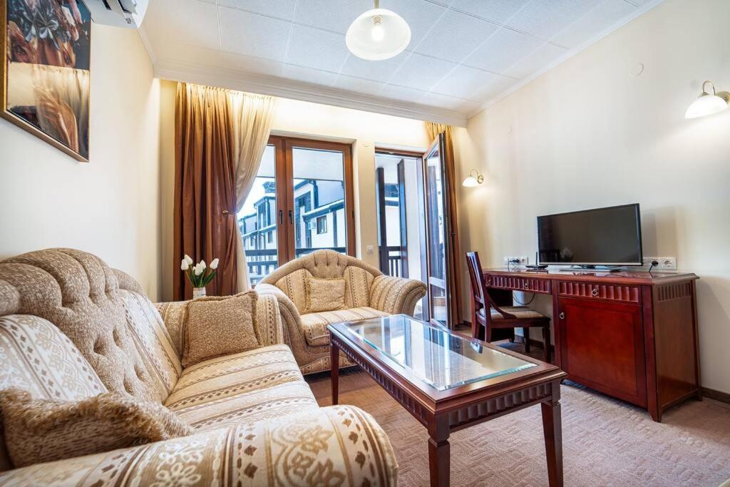 Ski Lift Delight Bansko Apartment