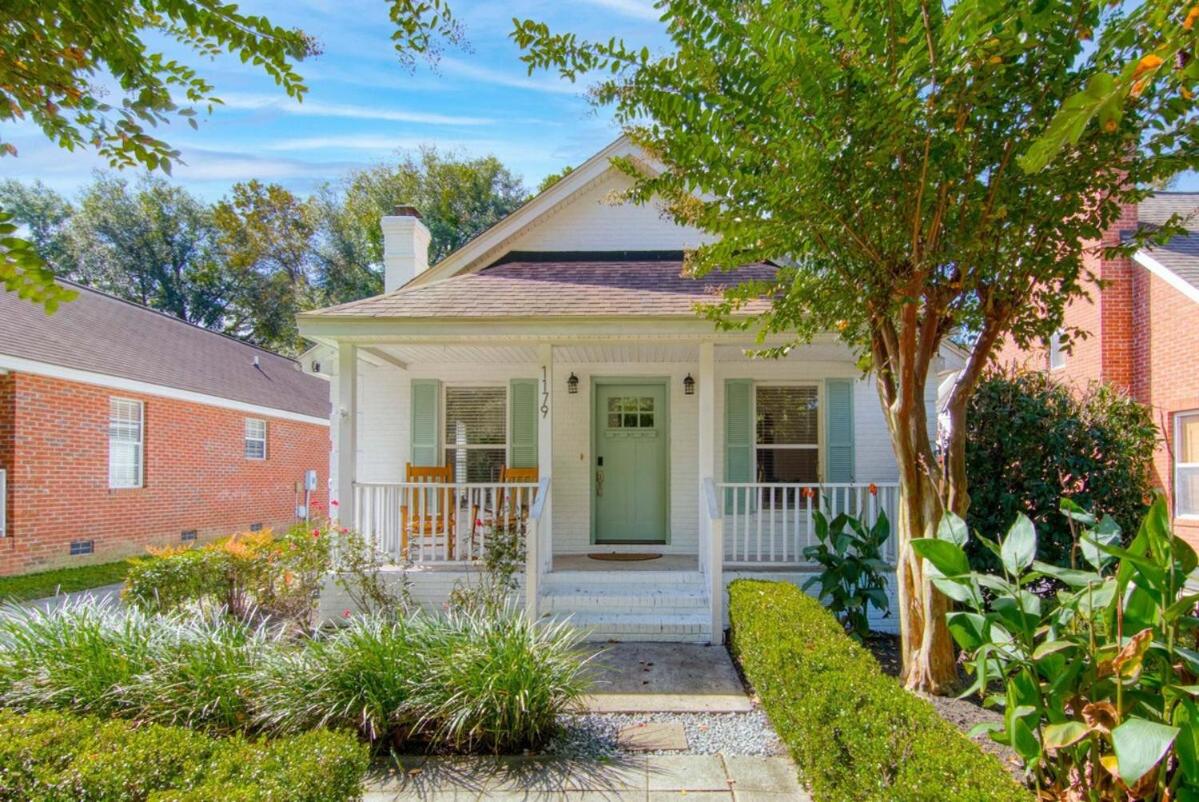Charleston Oasis with Hot Tub, Mins to Dtwn