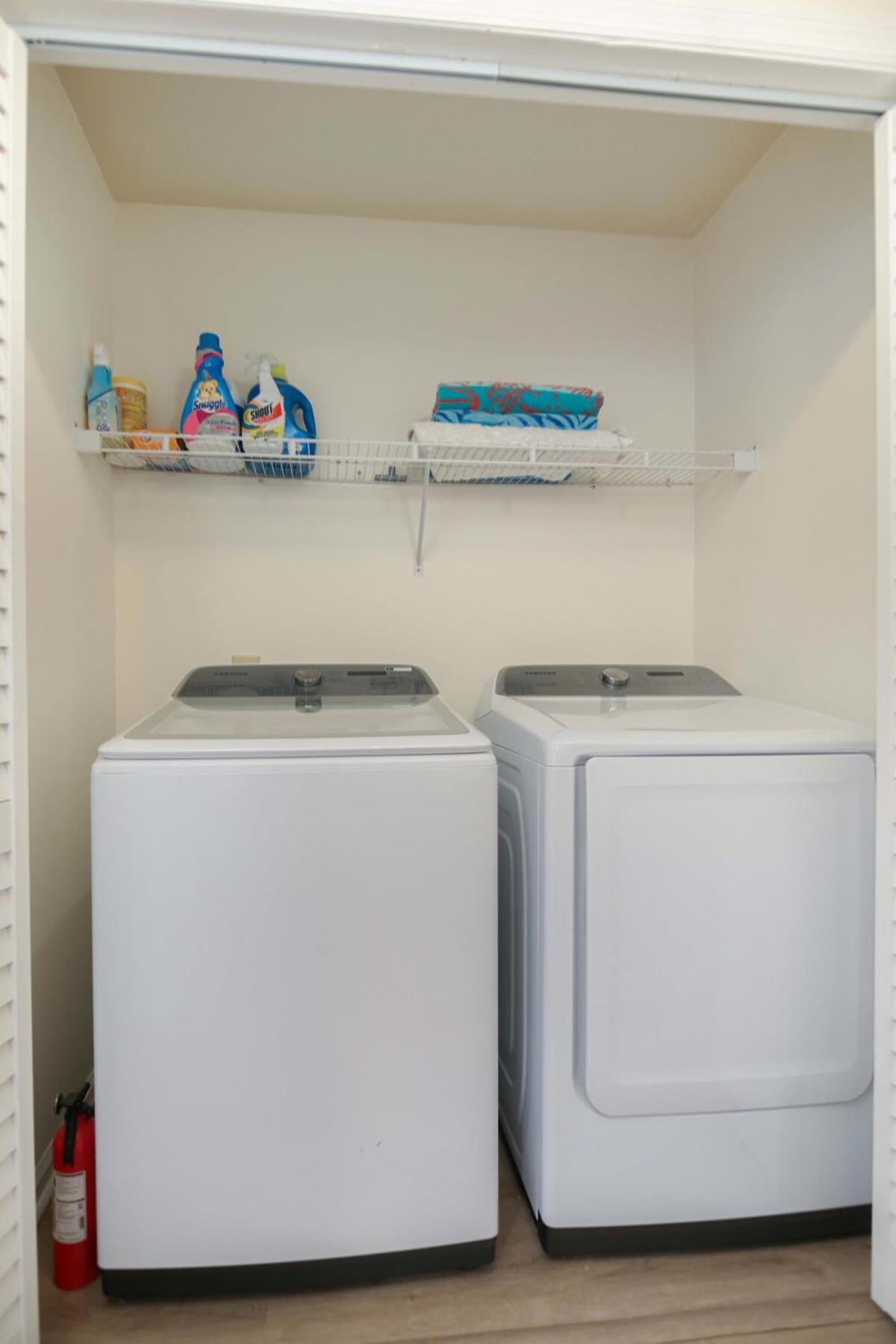 Charleston Oasis with Hot Tub, Mins to Dtwn, photo 26