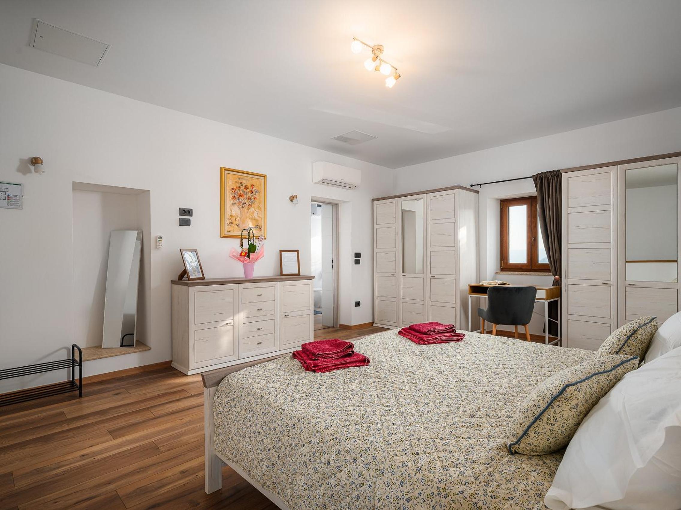 Casa Piccola Leona view 2