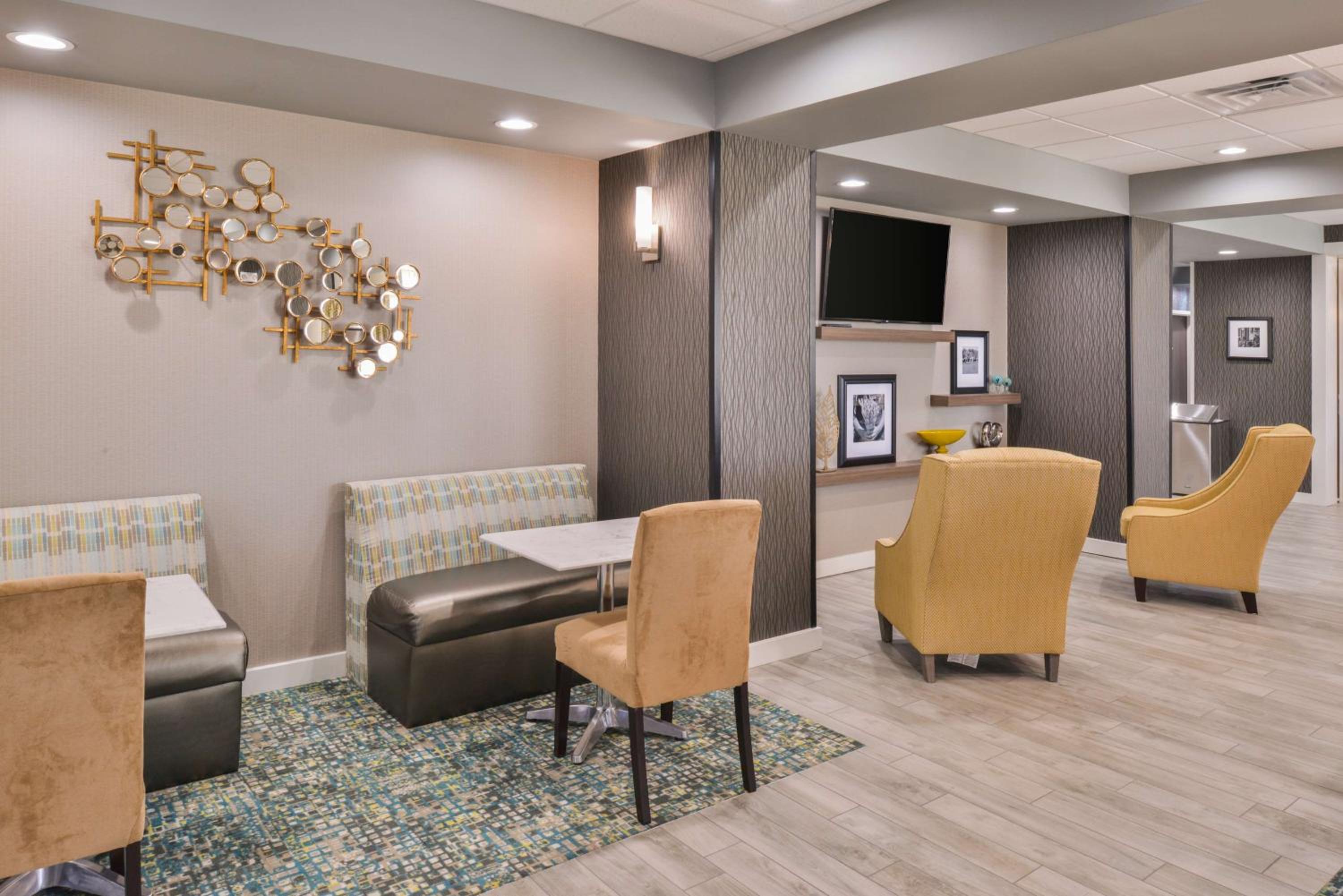 Emporia Vacations - Hampton Inn Emporia, KS - Property Image 29