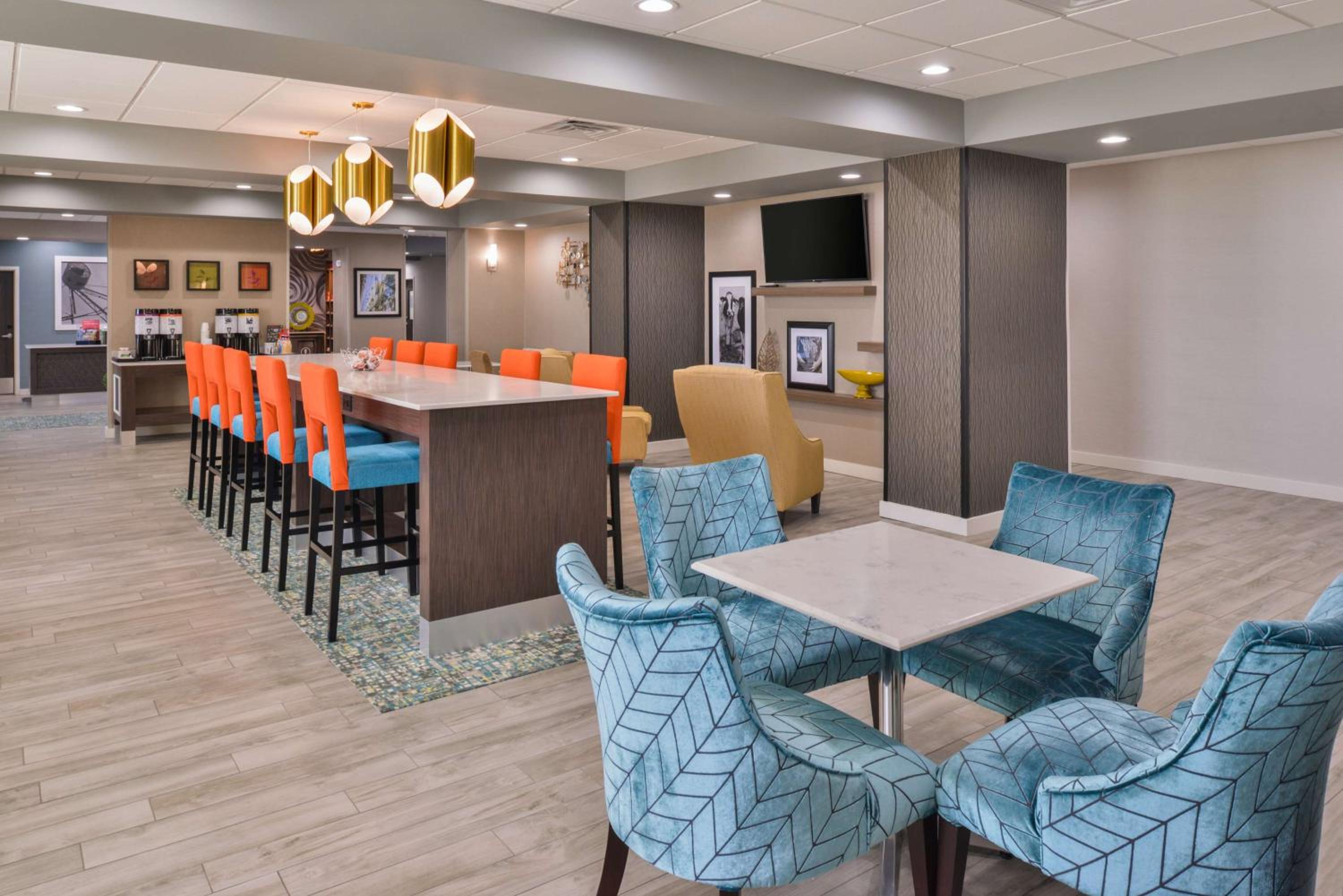 Emporia Vacations - Hampton Inn Emporia, KS - Property Image 38