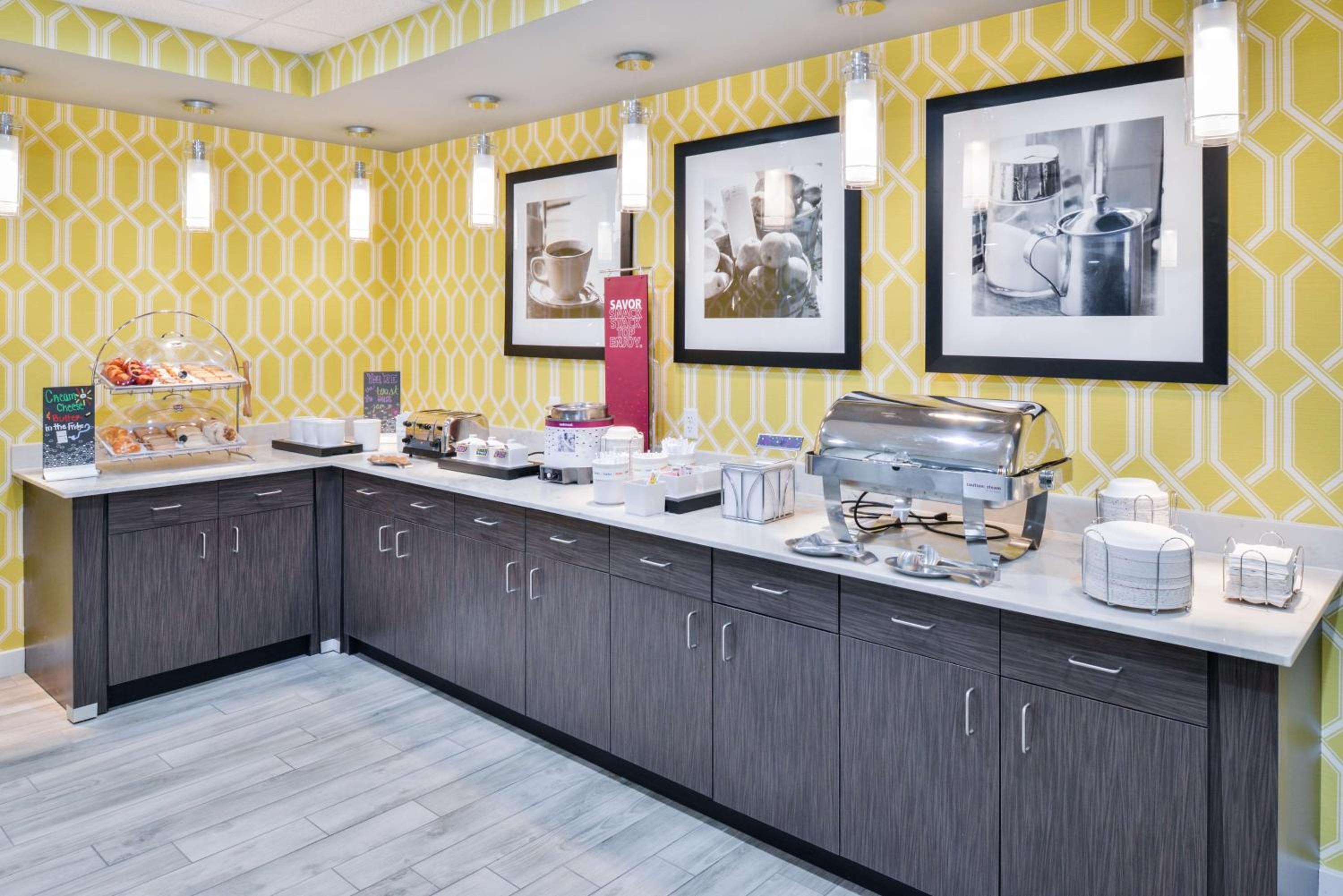 Emporia Vacations - Hampton Inn Emporia, KS - Property Image 12