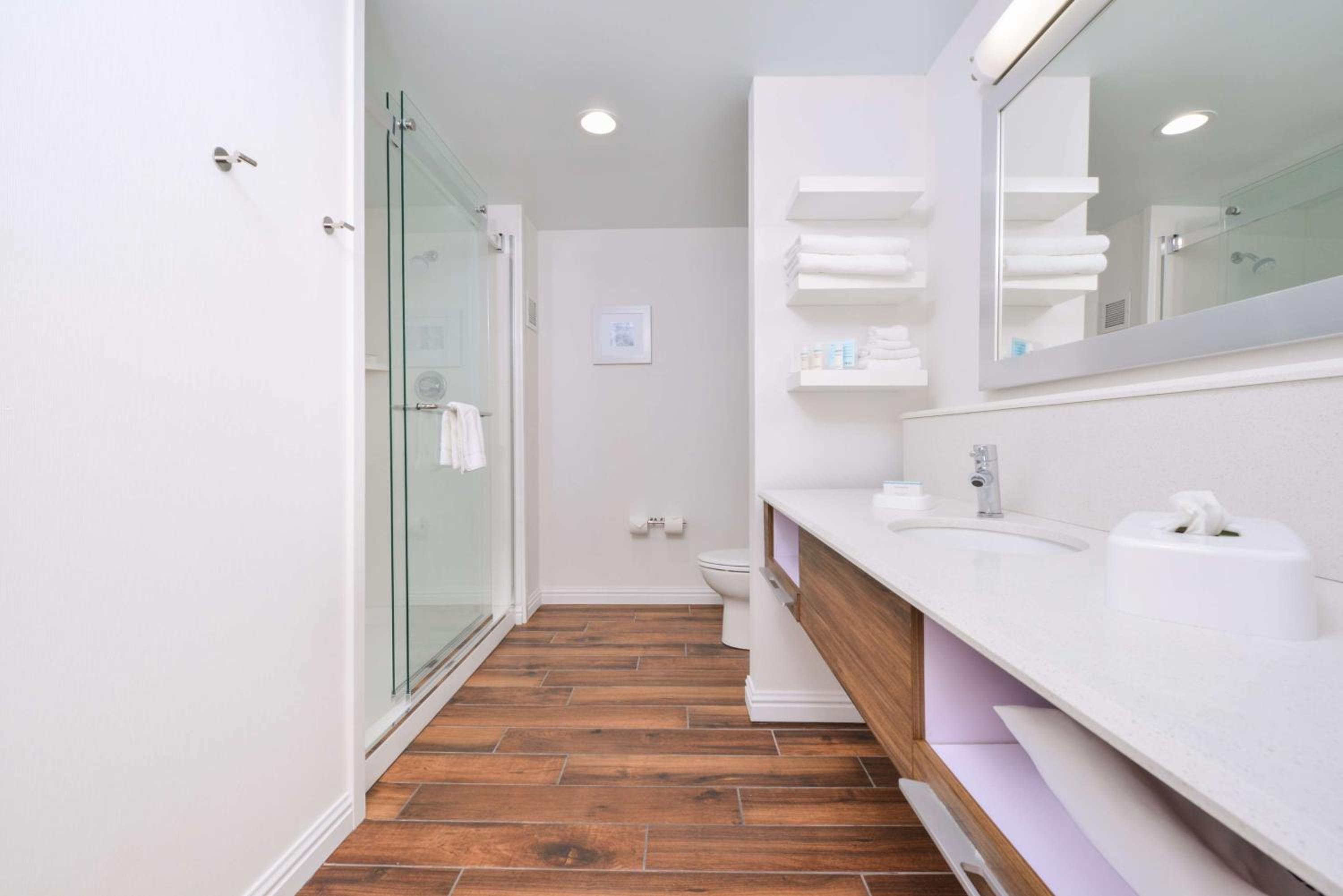 Emporia Vacations - Hampton Inn Emporia, KS - Property Image 20