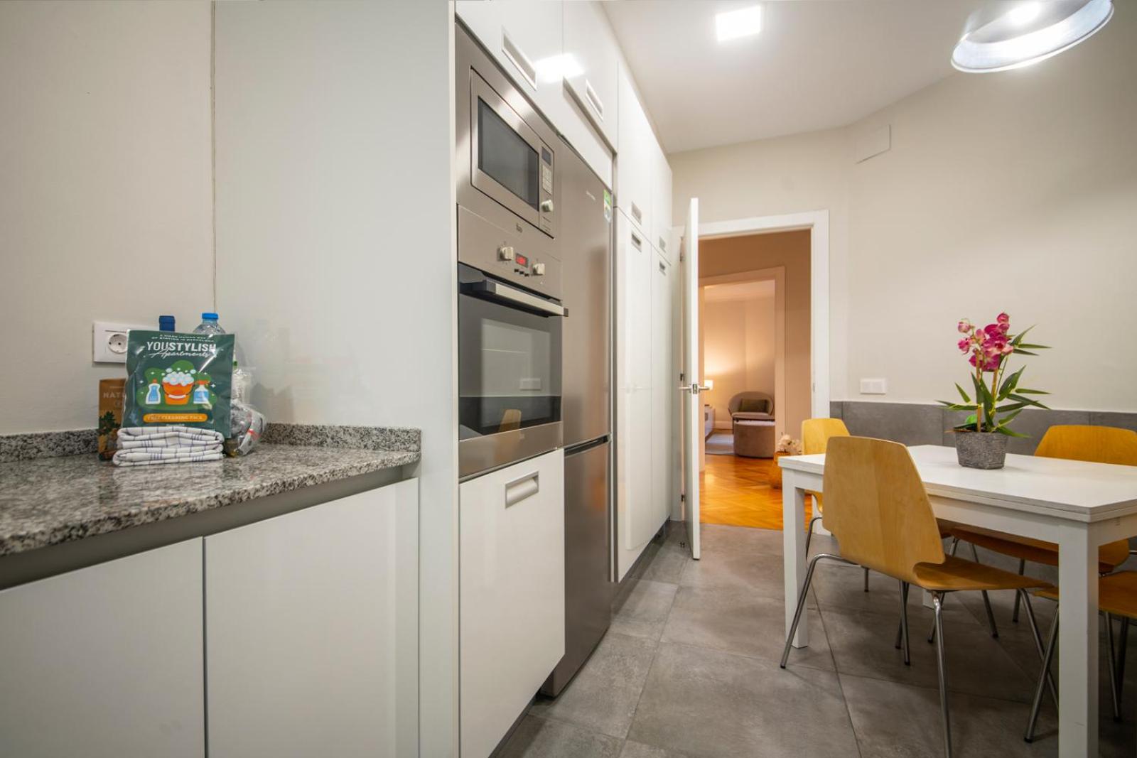 You Stylish City Center Apartments