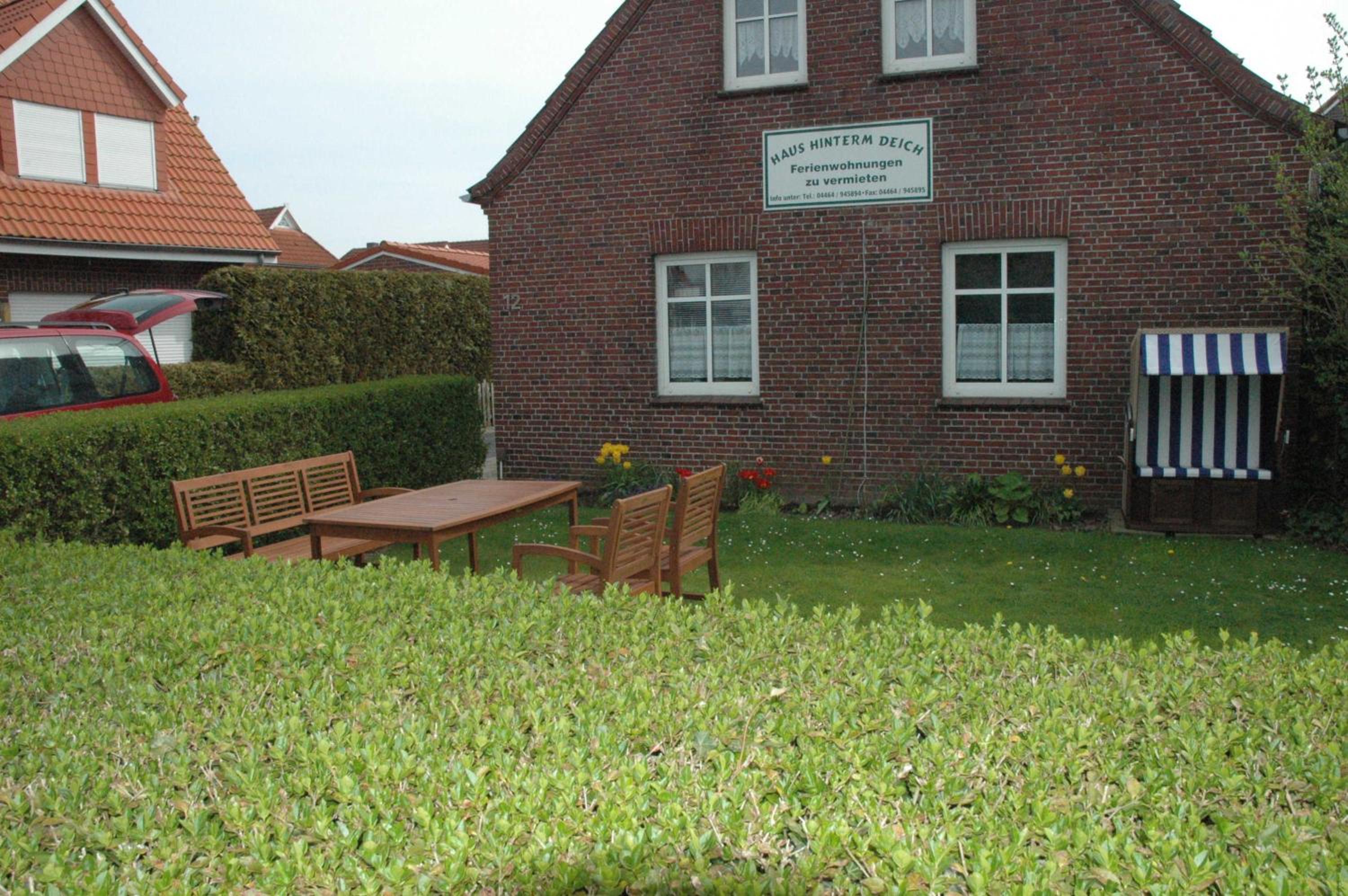 Haus hinterm Deich