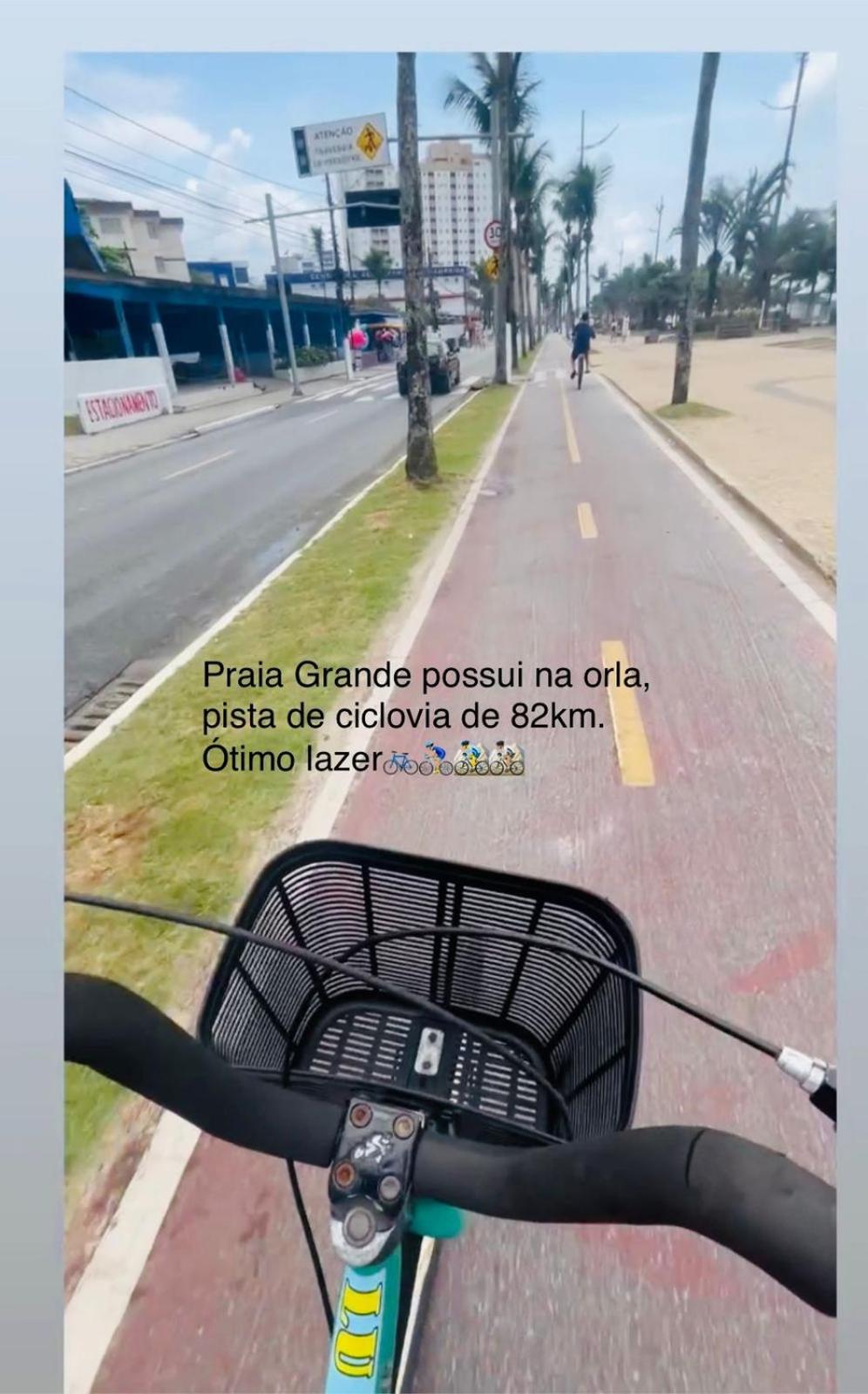 APTO BEIRA MAR - ACONCHEGANTE _ VARANDA GOURMET - WIFI - NETFLIX - TV A CABO - PRAIA GRANDE