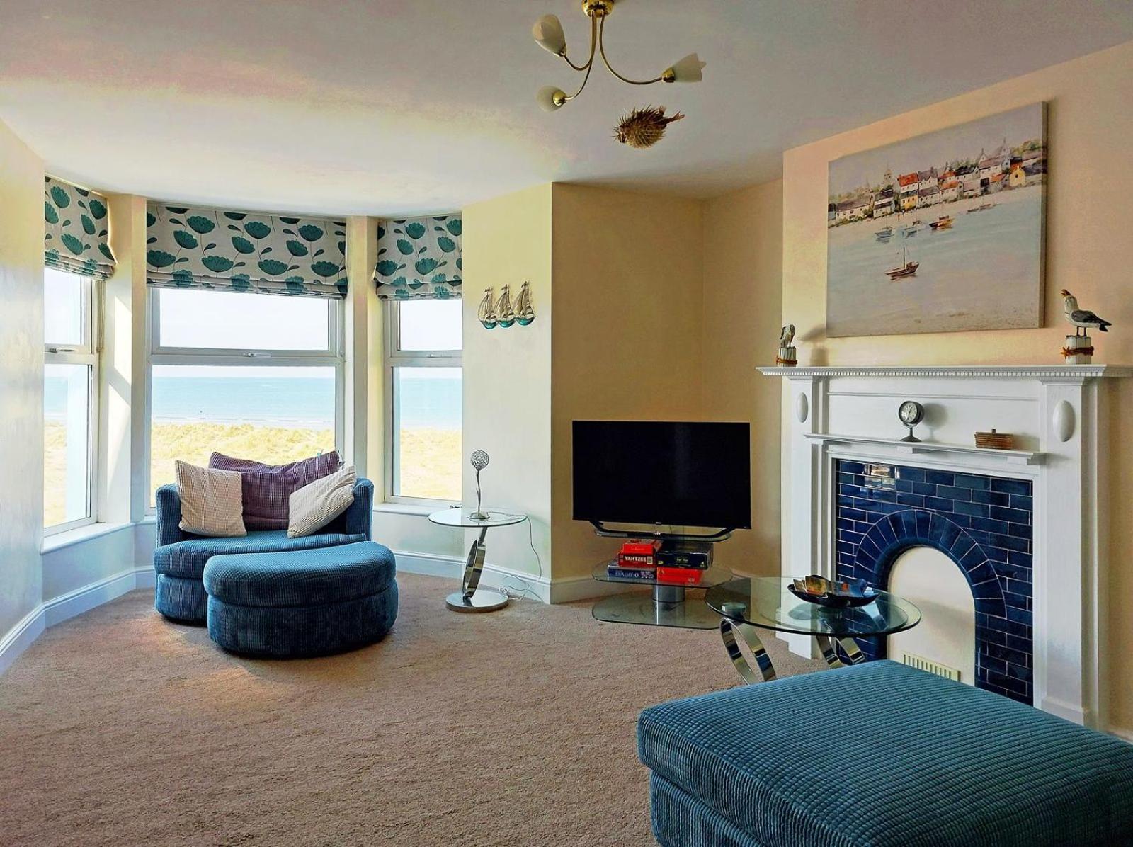 Hafan Y Traeth Beach Front Apartment in Barmouth view 4