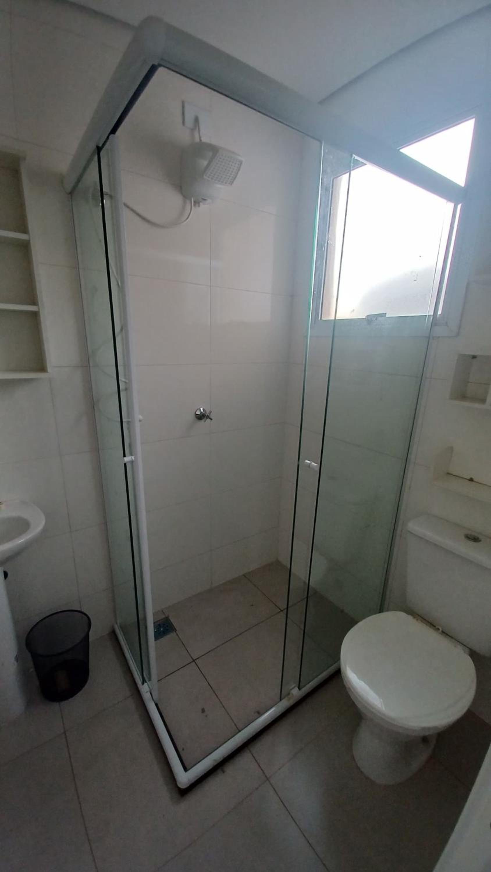 Apto Cond. Recanto dos Pássaros