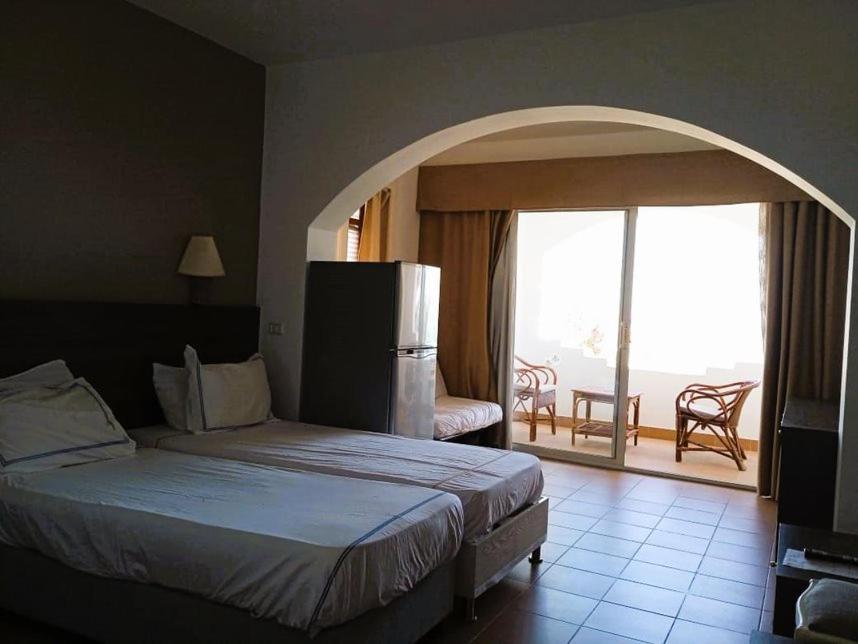 Suite con vista mare DOMINA CORAL BAY Appartamento R23123 view 2