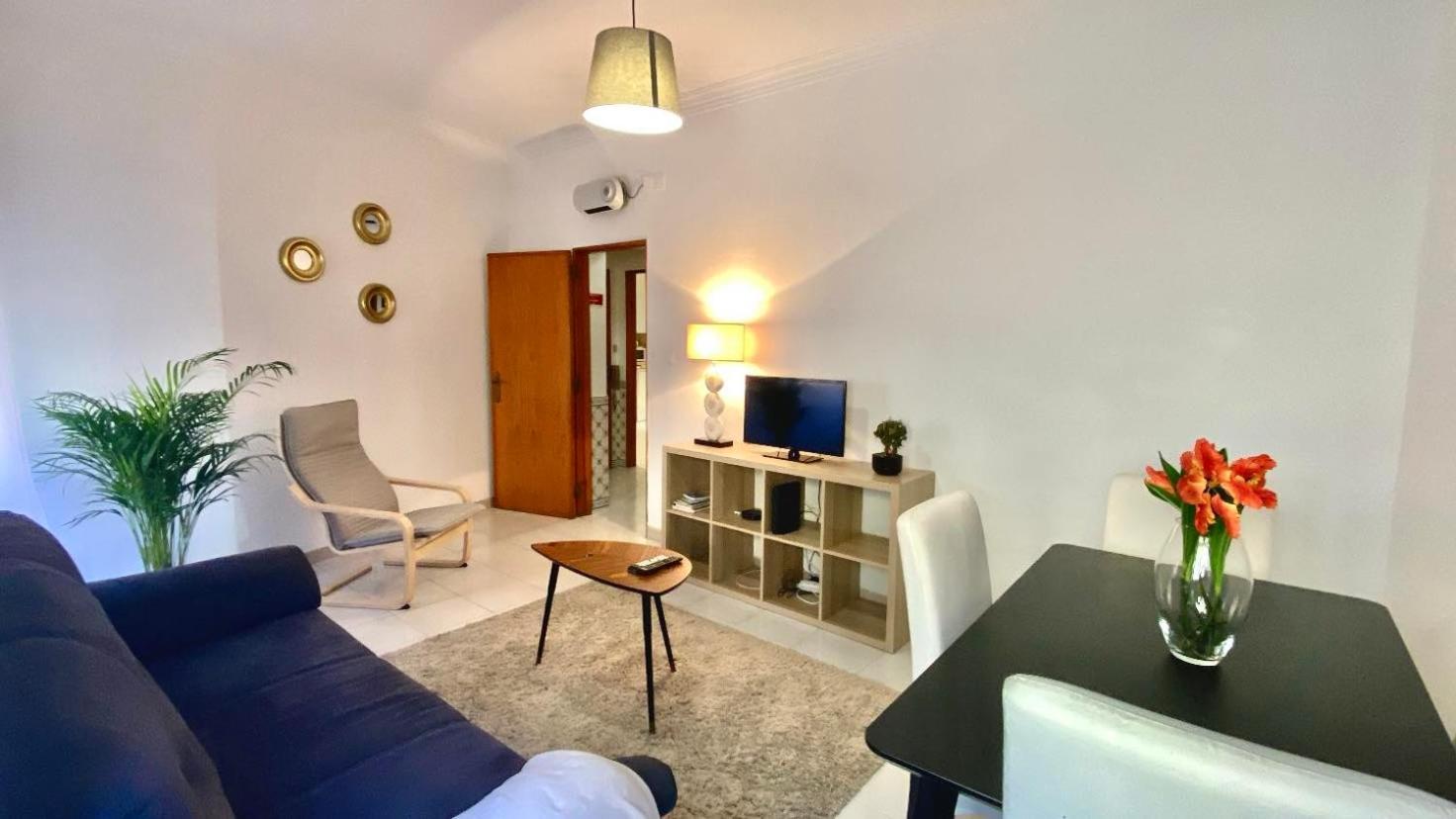Chiado Apartment with Terrace 1 view 2
