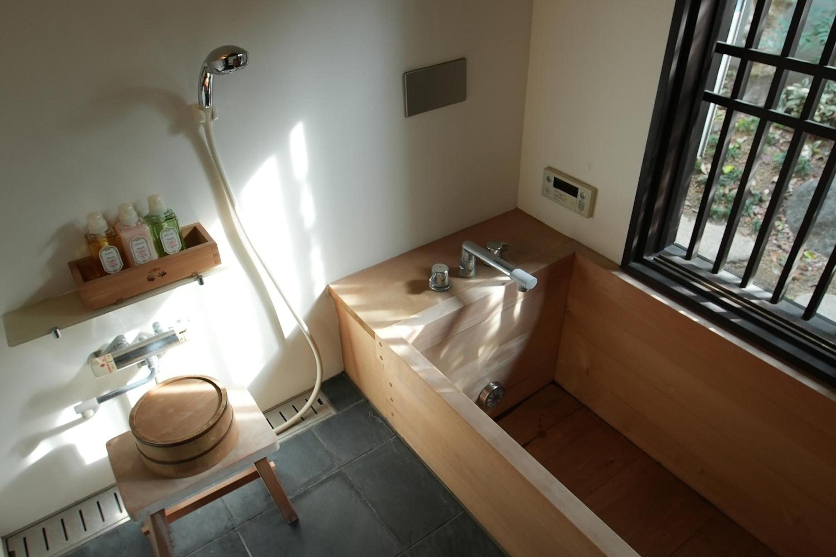 KAMIYASHIKI Private Hotel - Self Check-in Only