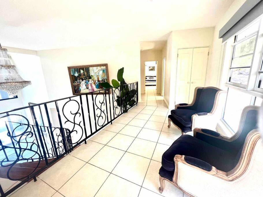 Incredible beachfront home, 10 min to Port Douglas - Diamond Cliff
