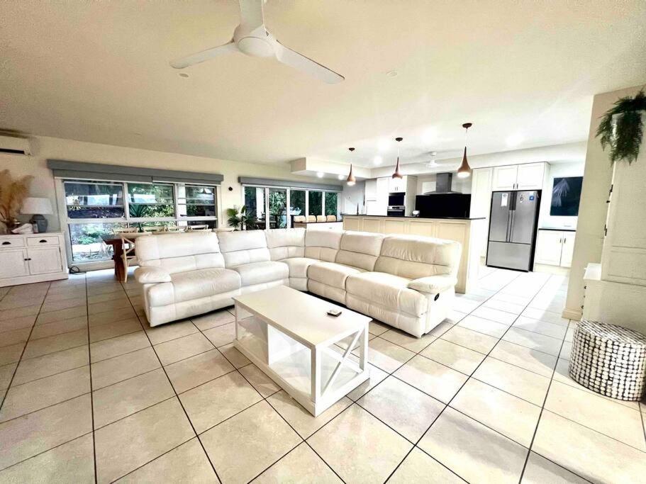 Incredible beachfront home, 10 min to Port Douglas - Diamond Cliff